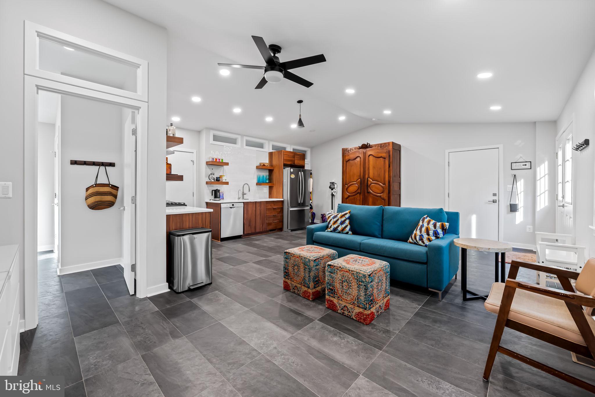 LUTHERVILLE - Residential