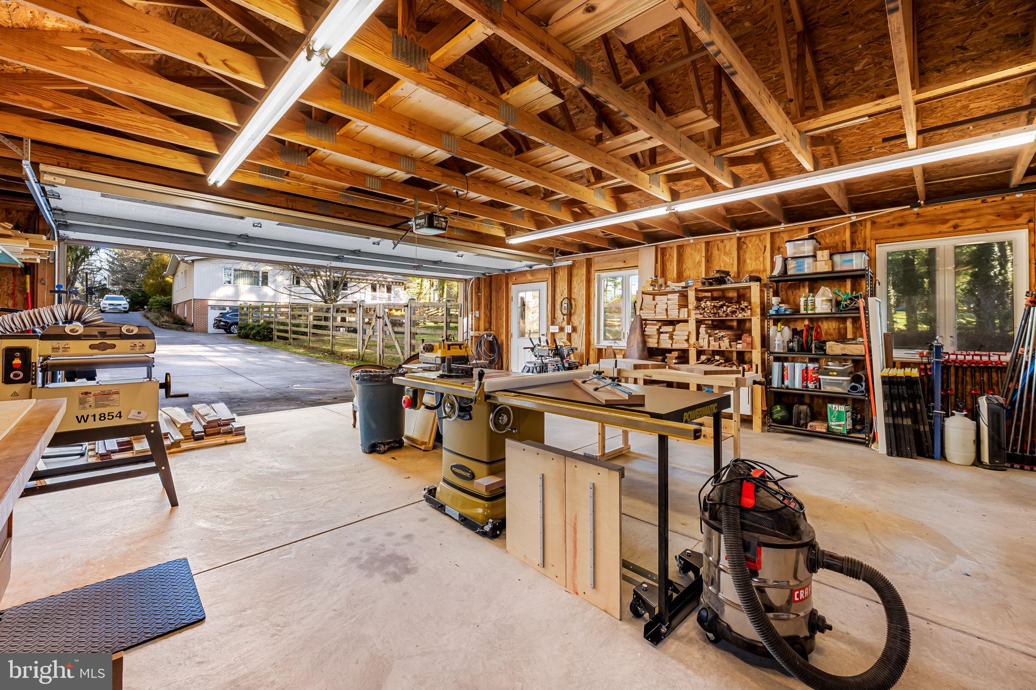 LUTHERVILLE - Residential