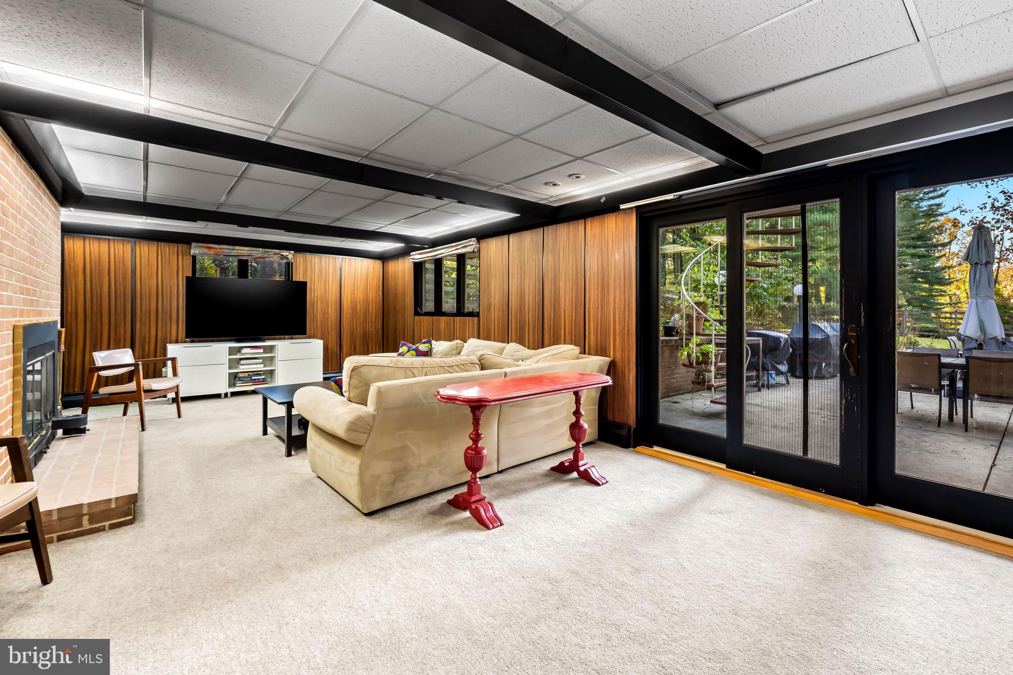 LUTHERVILLE - Residential