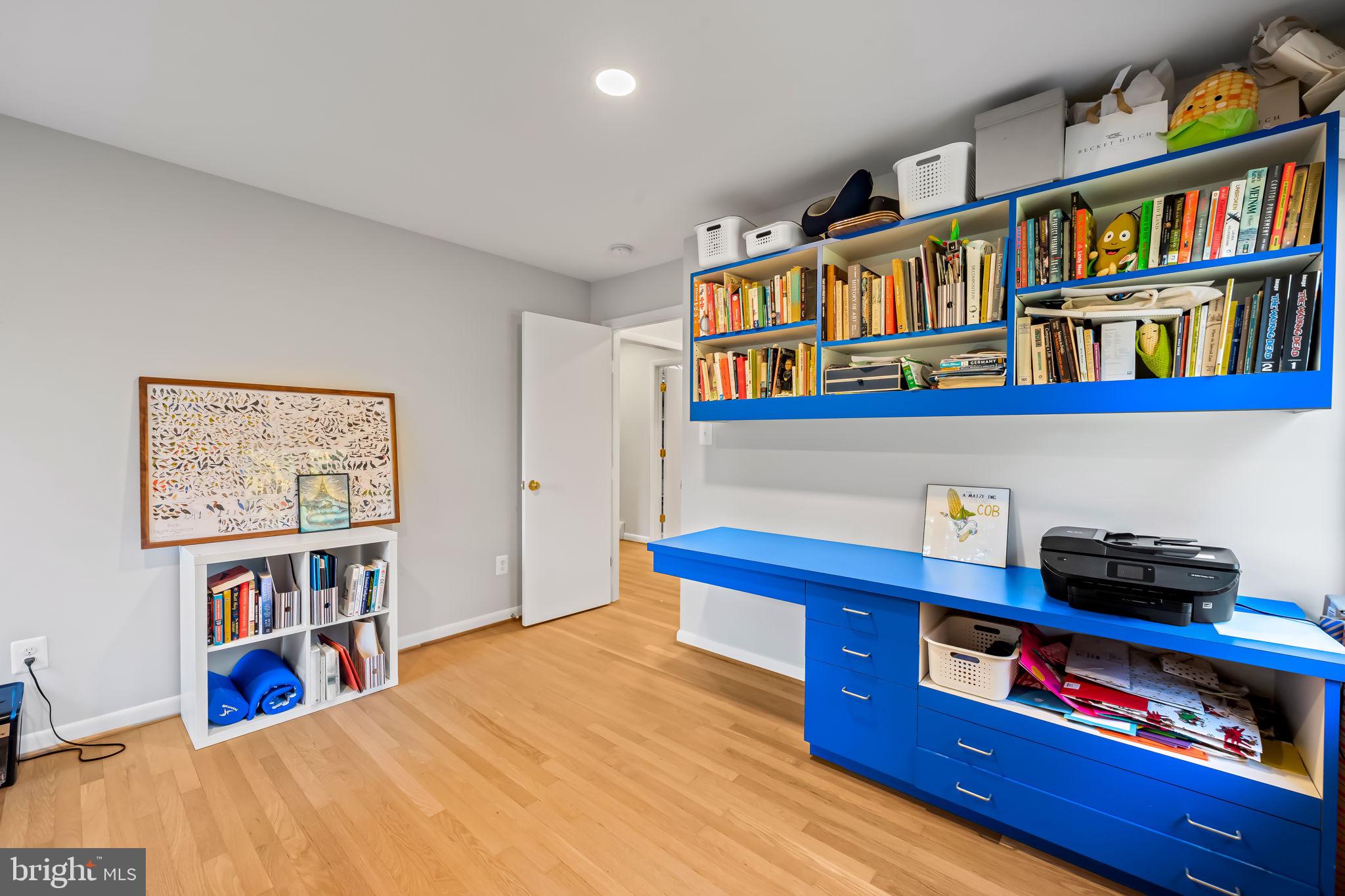 LUTHERVILLE - Residential