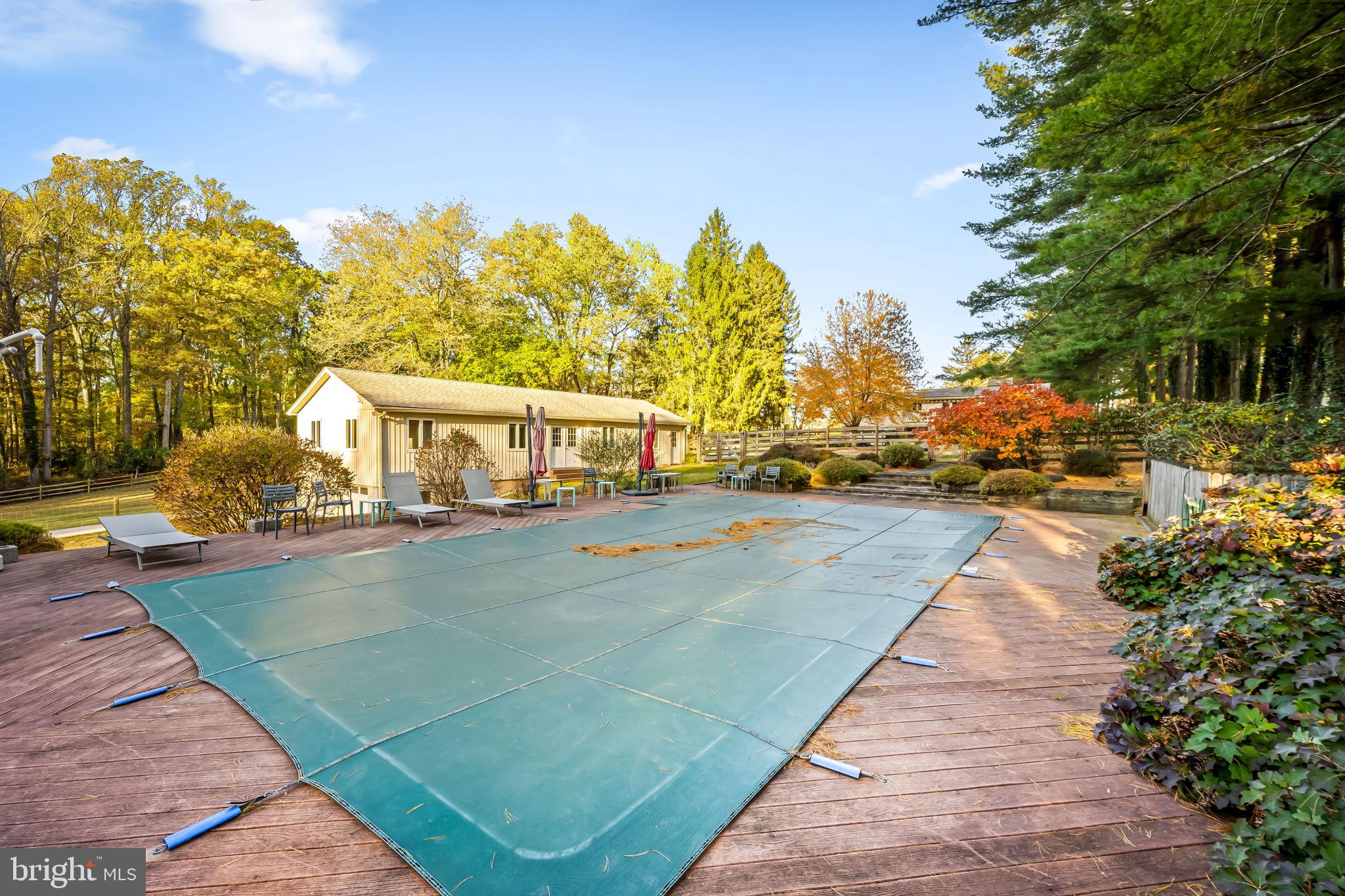 LUTHERVILLE - Residential