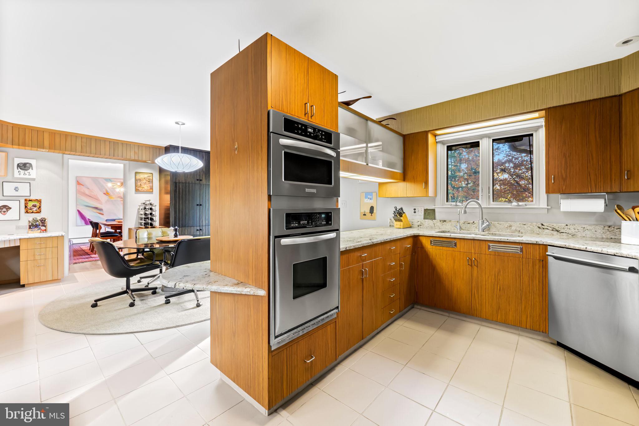 LUTHERVILLE - Residential