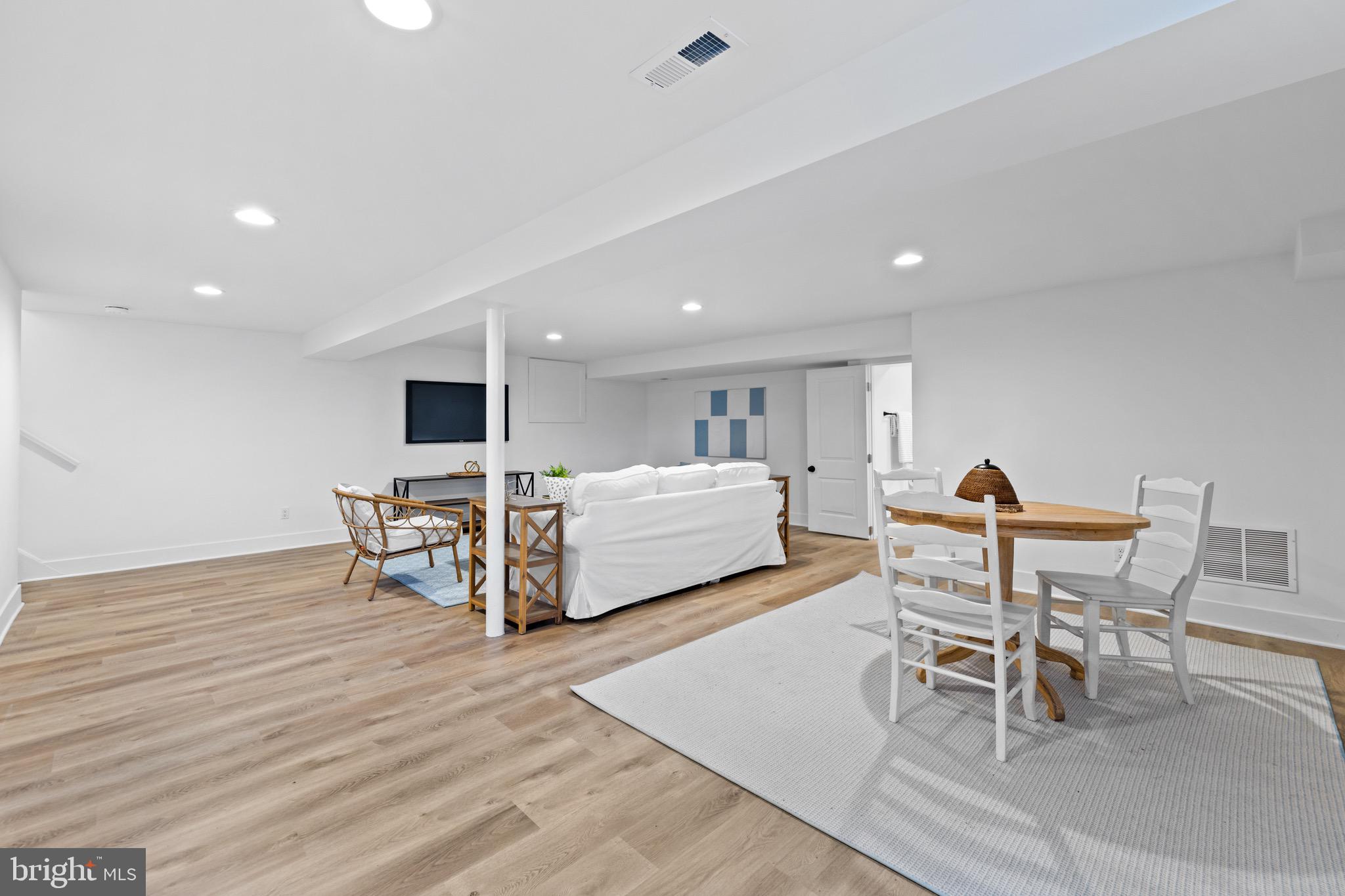 PINE VALLEY - Residential