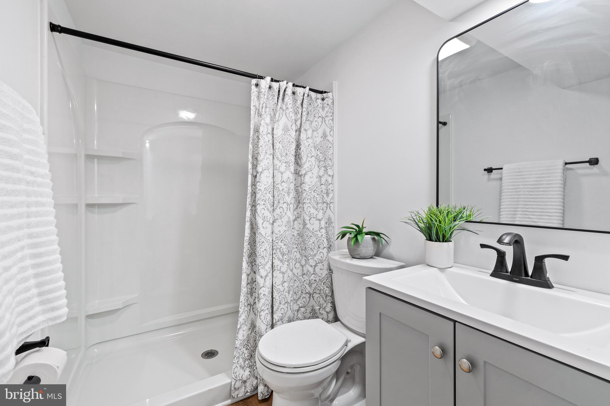 PINE VALLEY - Residential