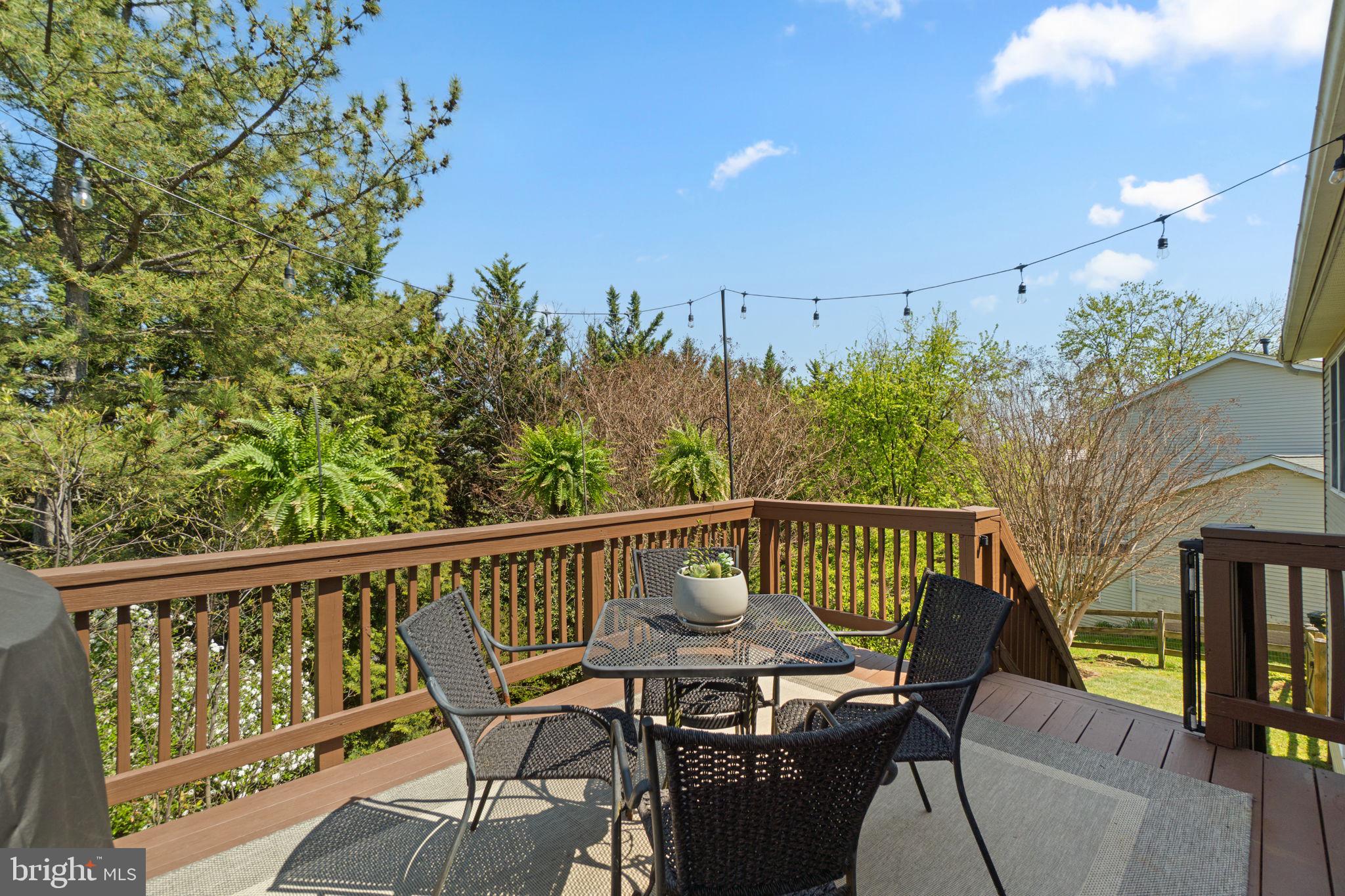 WEST LINDEN HILLS - Residential