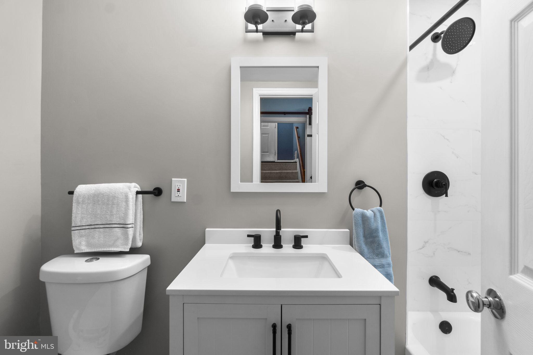 WEST LINDEN HILLS - Residential