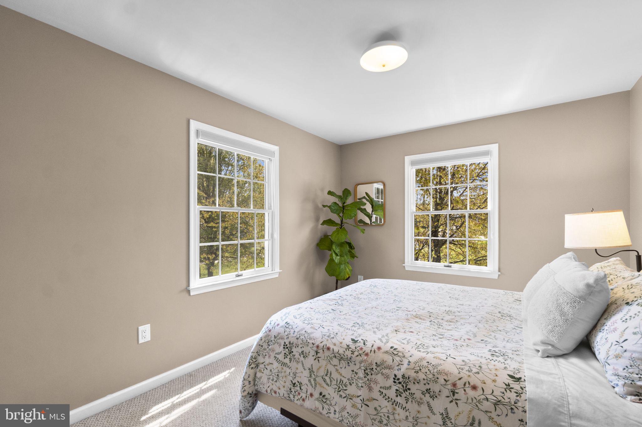 WEST LINDEN HILLS - Residential