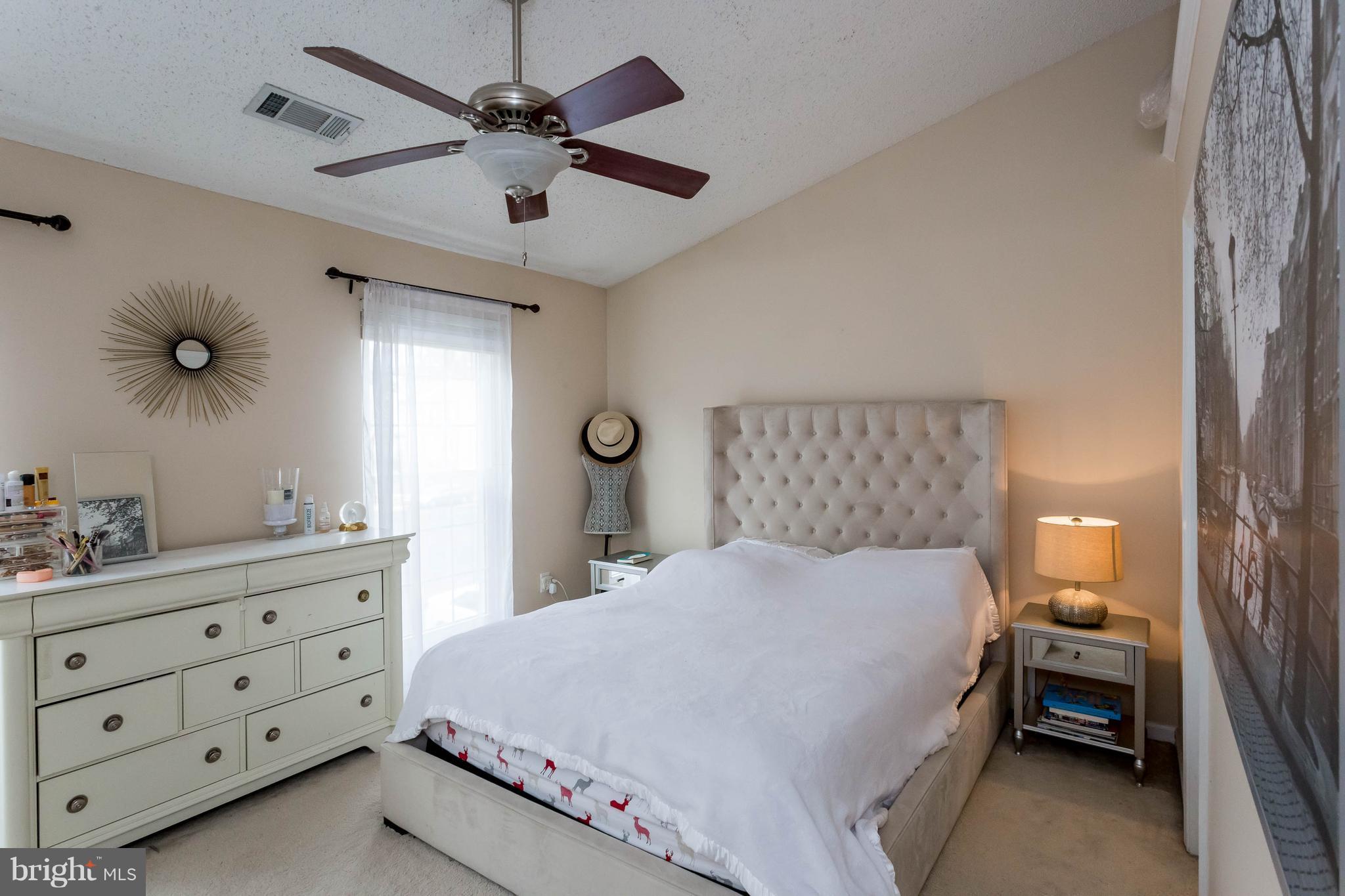 WOODSTONE - Residential