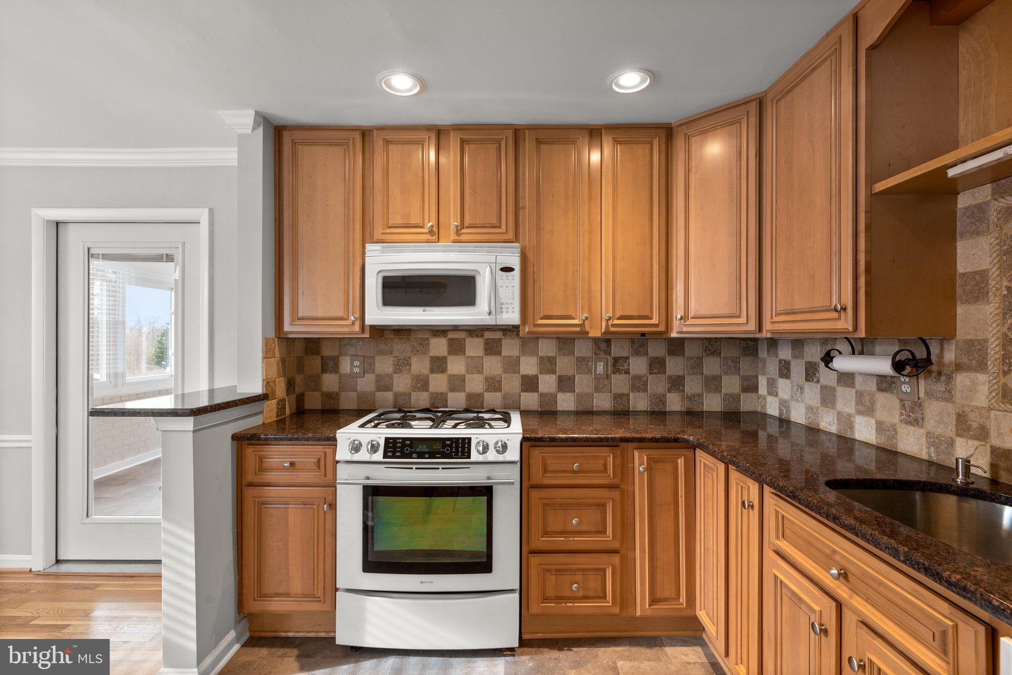 WHEATON WOODS - Residential