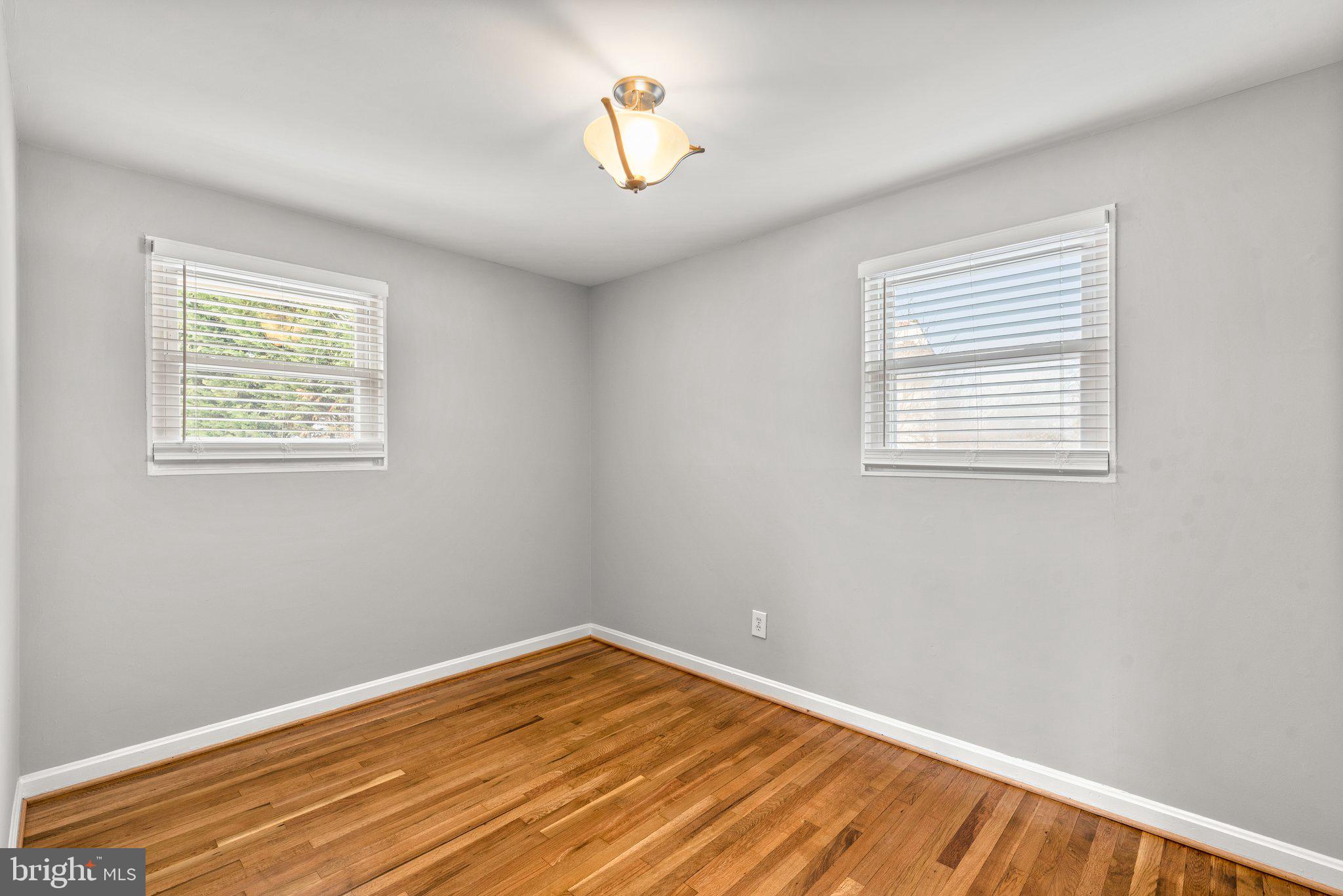 WHEATON WOODS - Residential