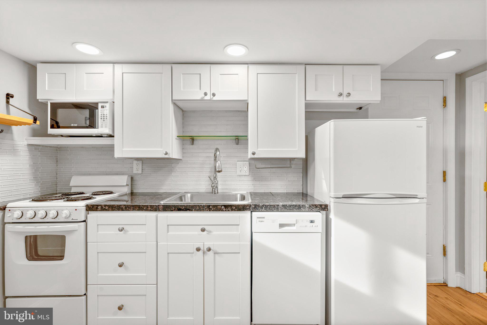 WHEATON WOODS - Residential