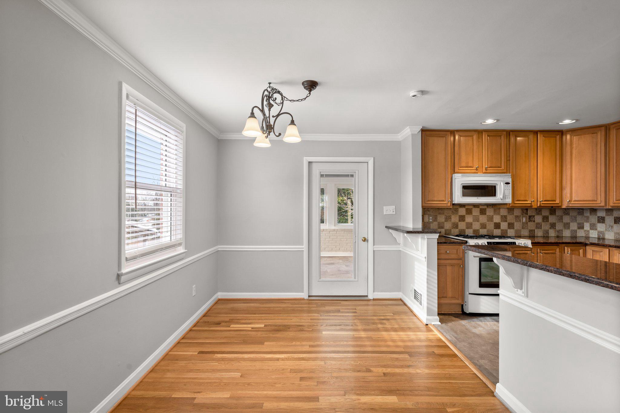 WHEATON WOODS - Residential