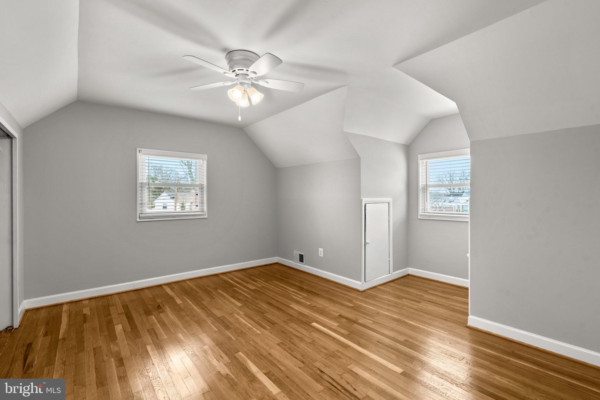 WHEATON WOODS - Residential