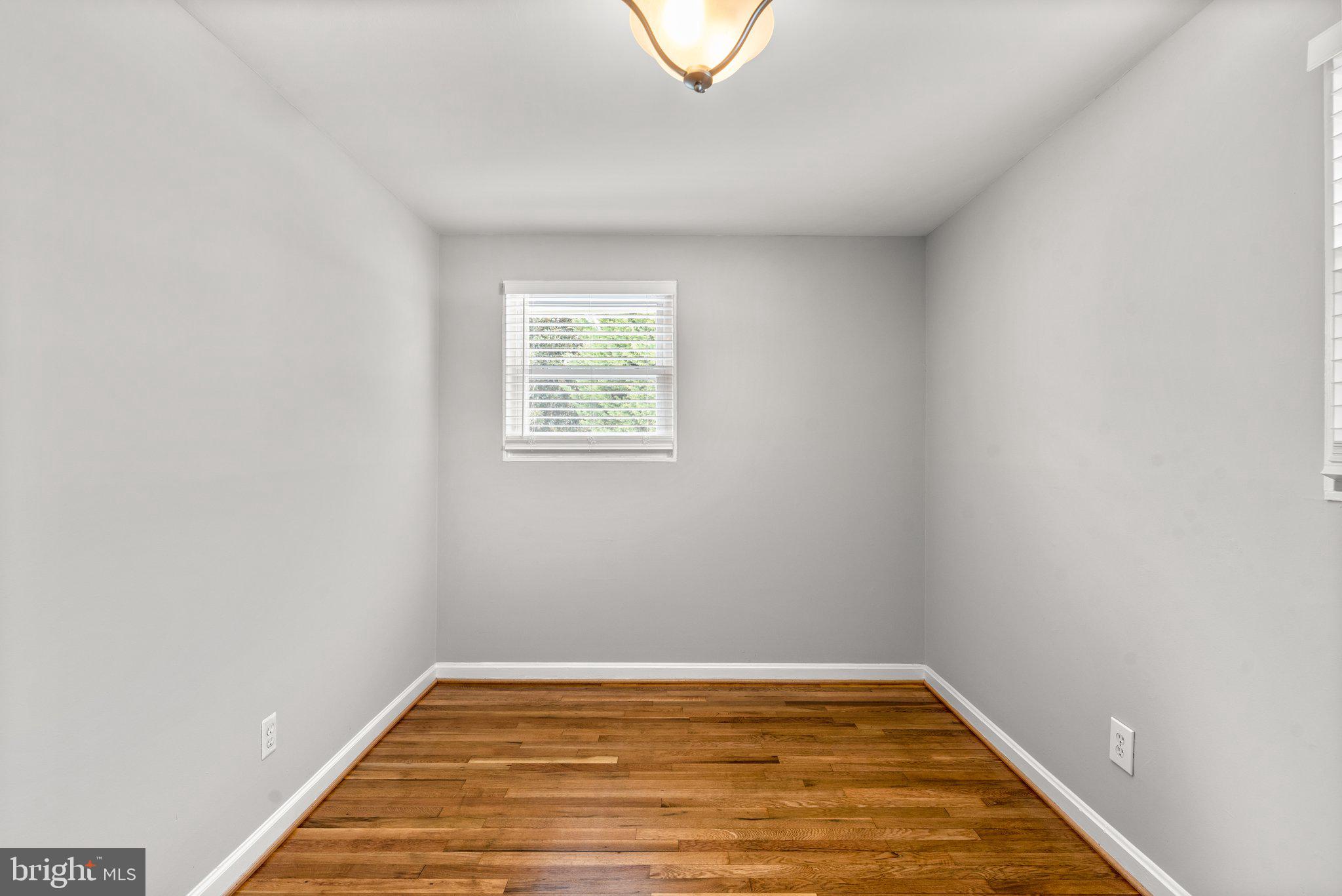 WHEATON WOODS - Residential