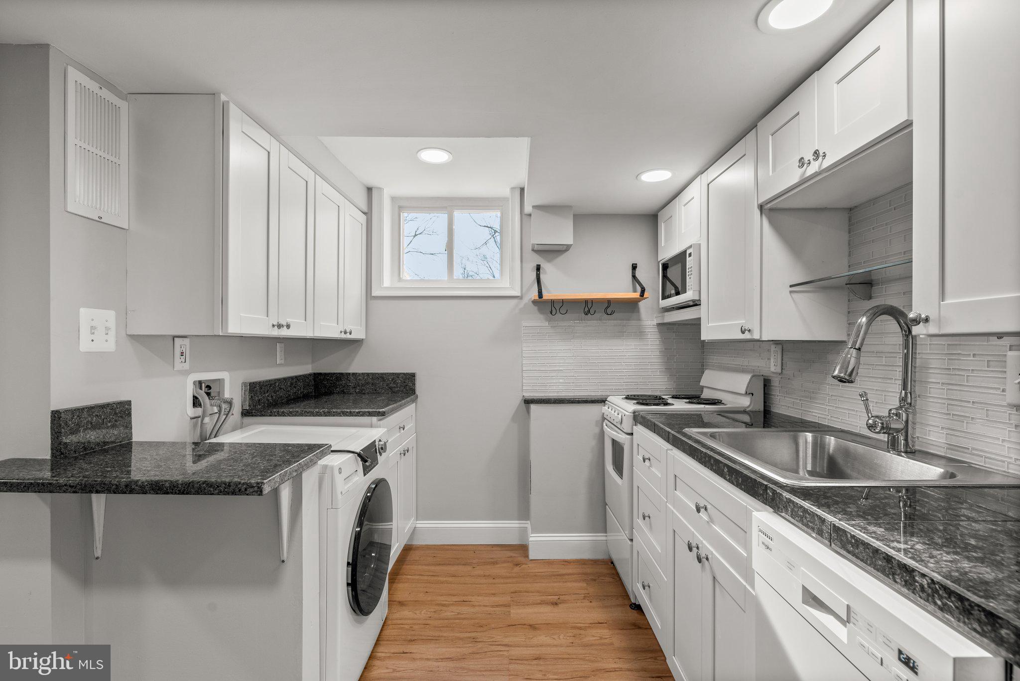 WHEATON WOODS - Residential