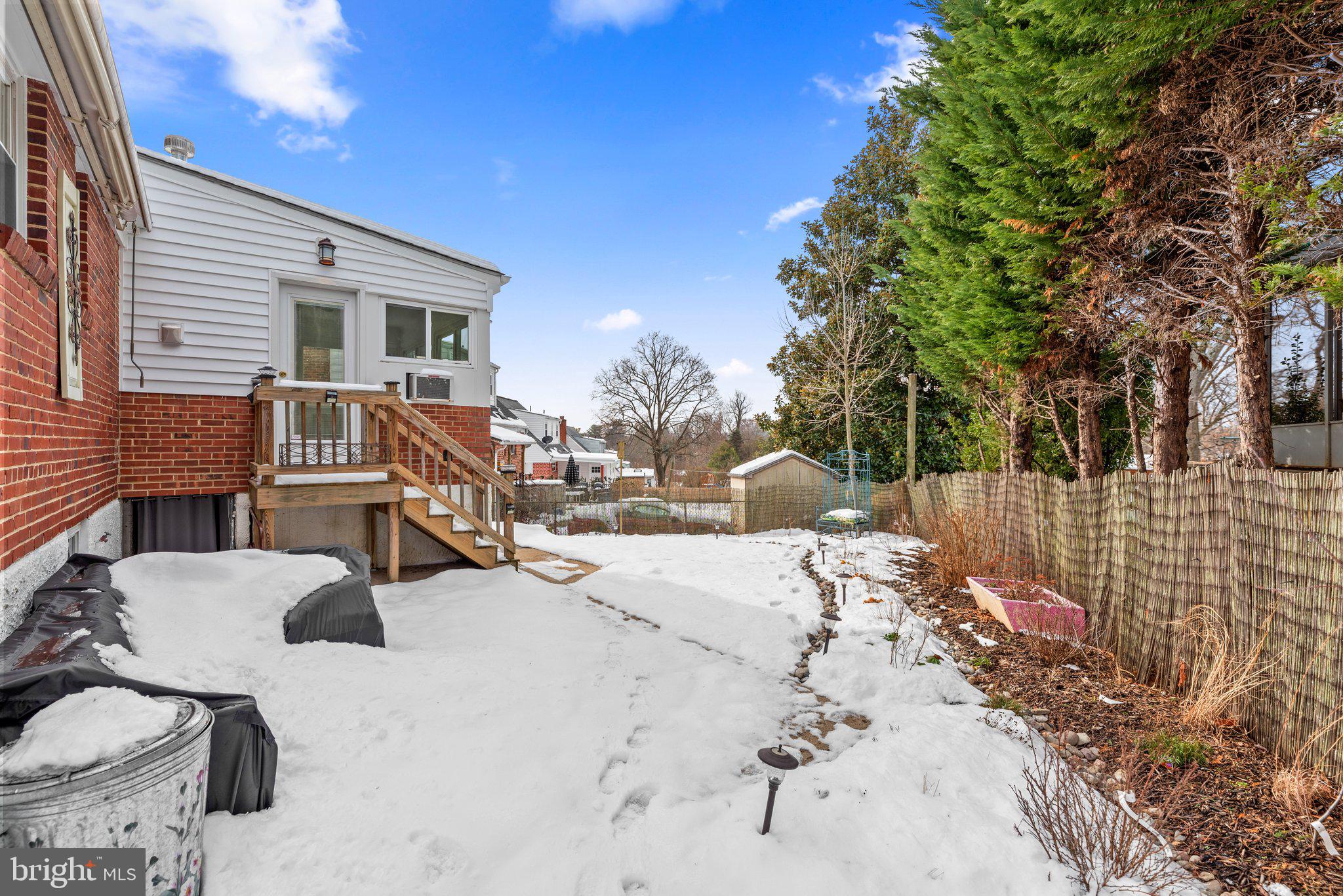 WHEATON WOODS - Residential