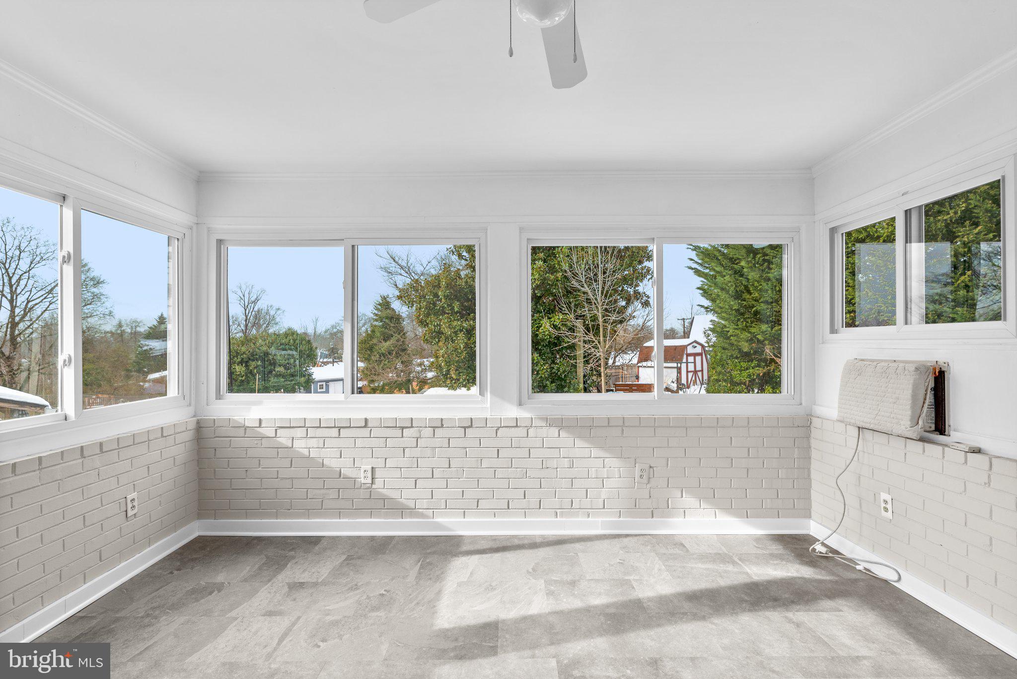 WHEATON WOODS - Residential