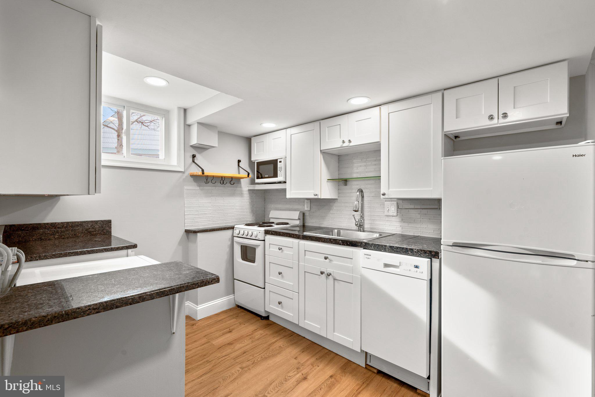 WHEATON WOODS - Residential