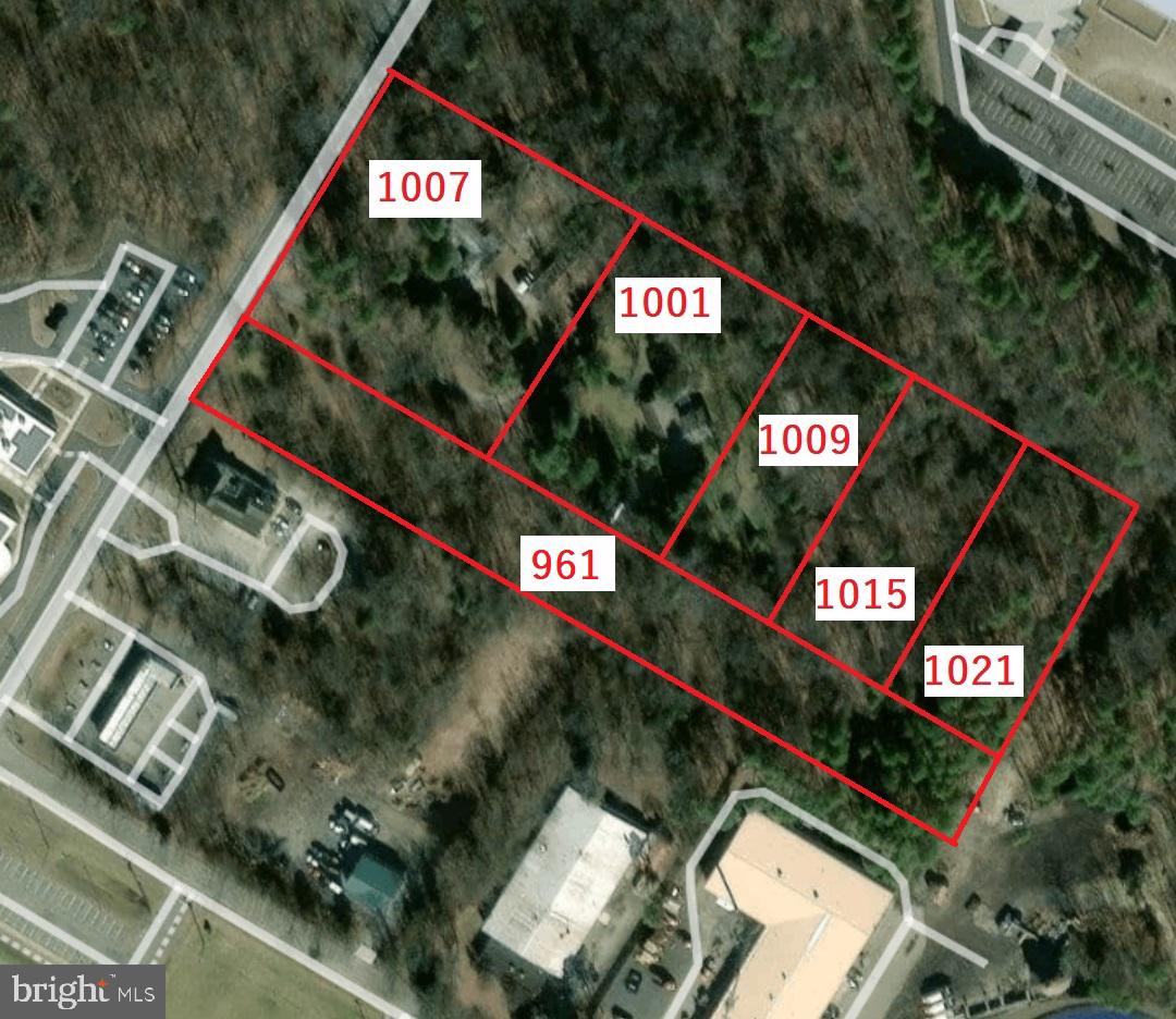 961 - E GIBBSBORO ROAD