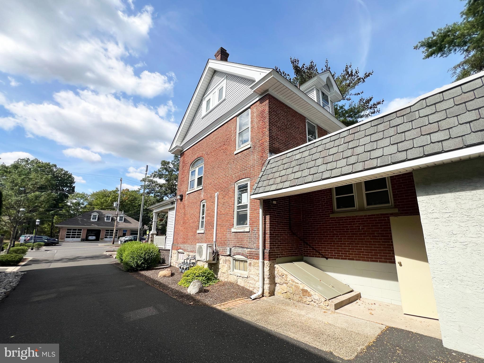 DOYLESTOWN BORO - Residential Lease
