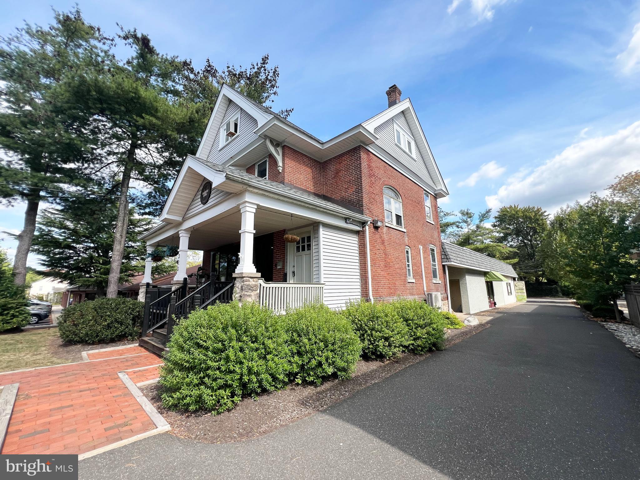 DOYLESTOWN BORO - Residential Lease