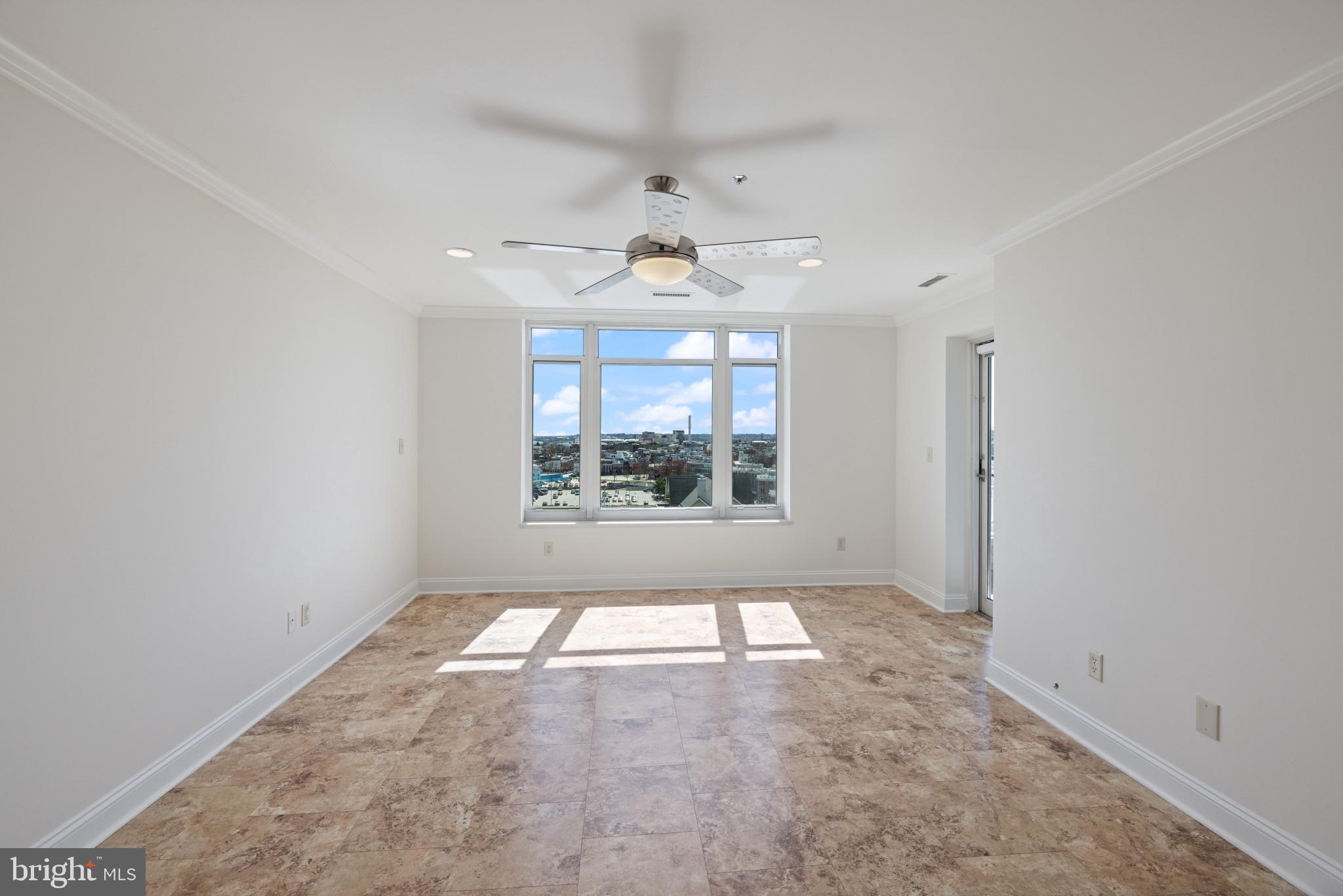 HARBORVIEW TOWERS - Residential