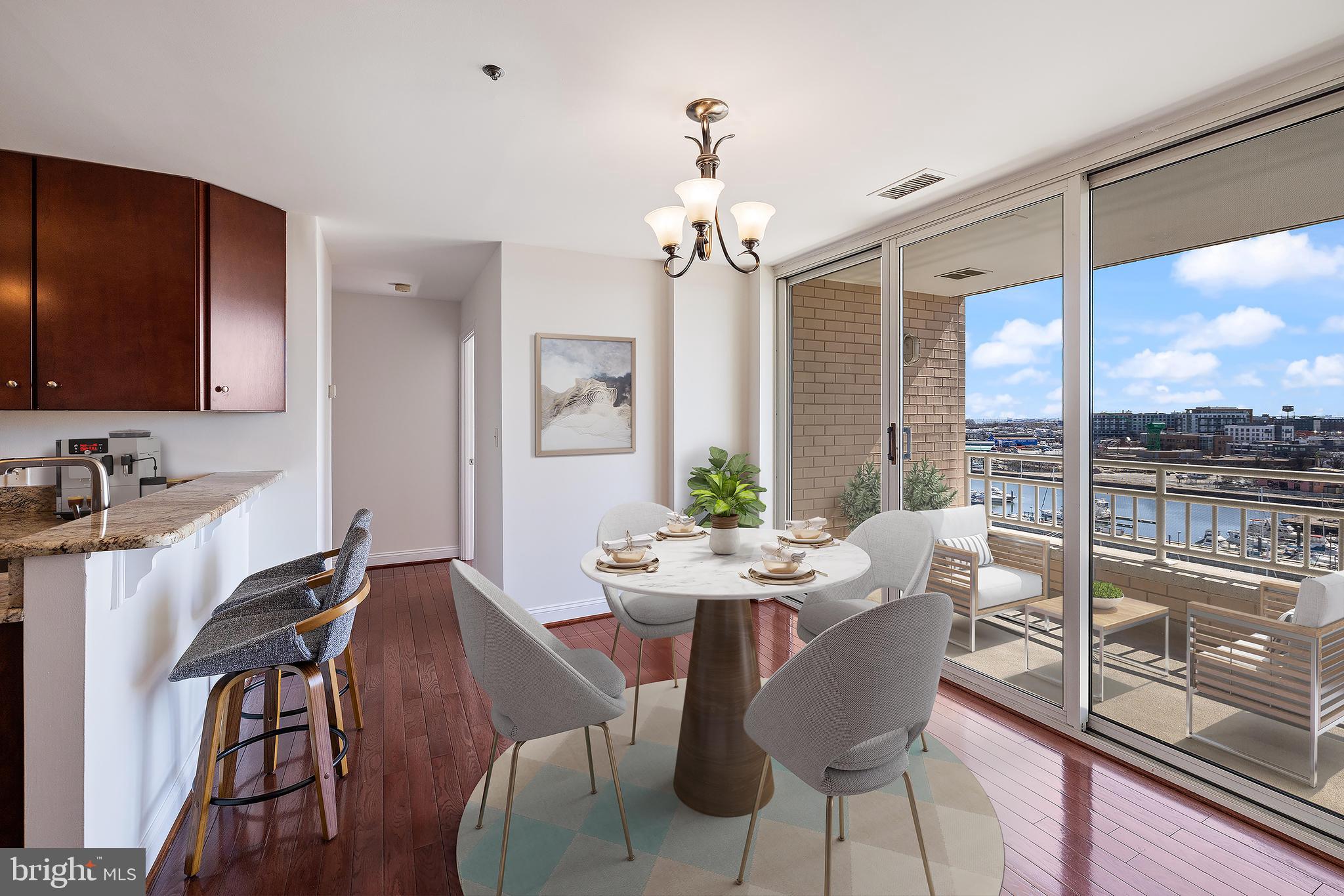 HARBORVIEW TOWERS - Residential