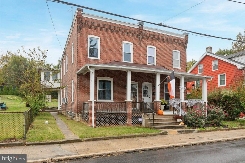 Photo of 112 Bradford Avenue, DOWNINGTOWN, PA 19335 (MLS # PACT2103968)