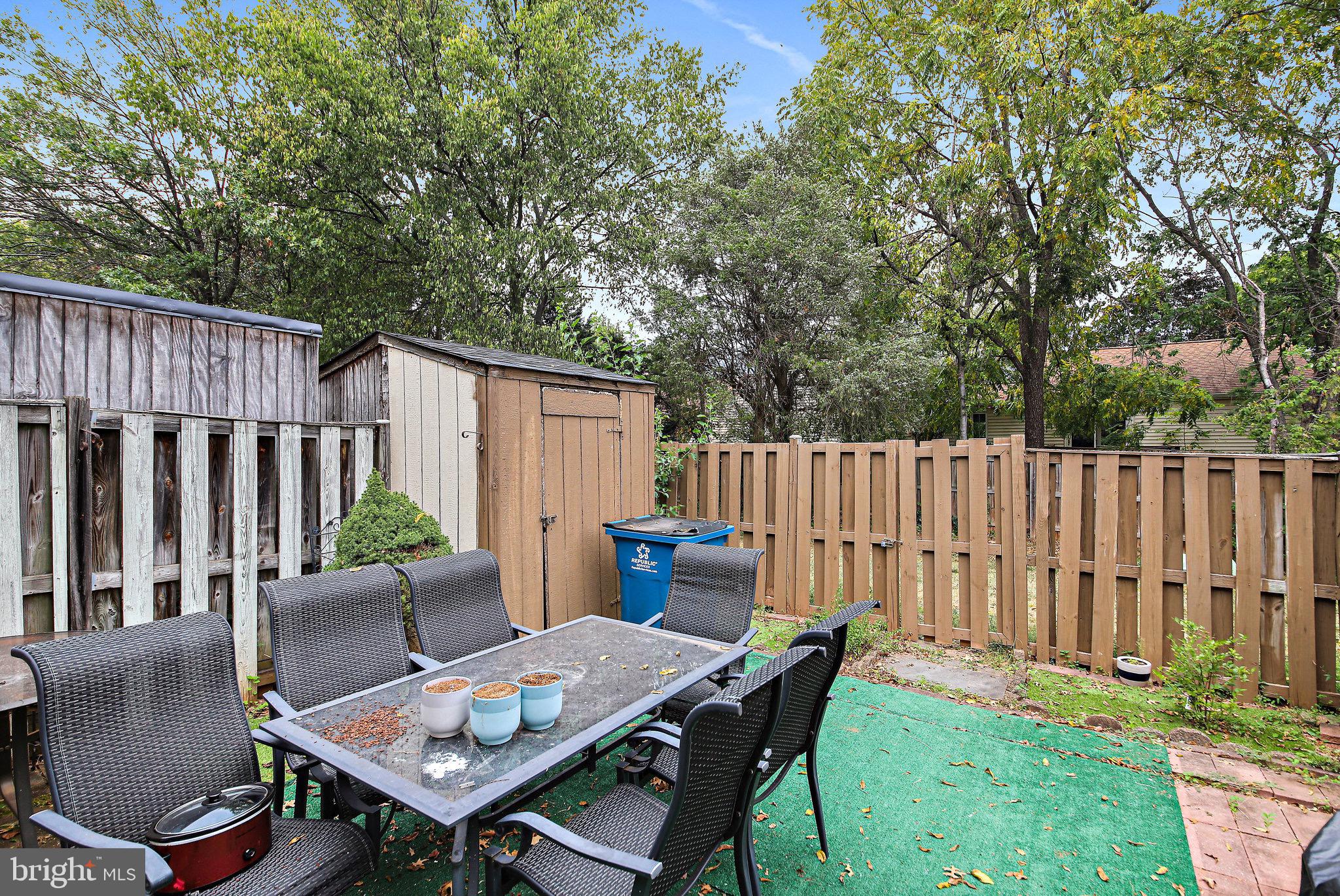 BANNERWOOD - Residential Lease