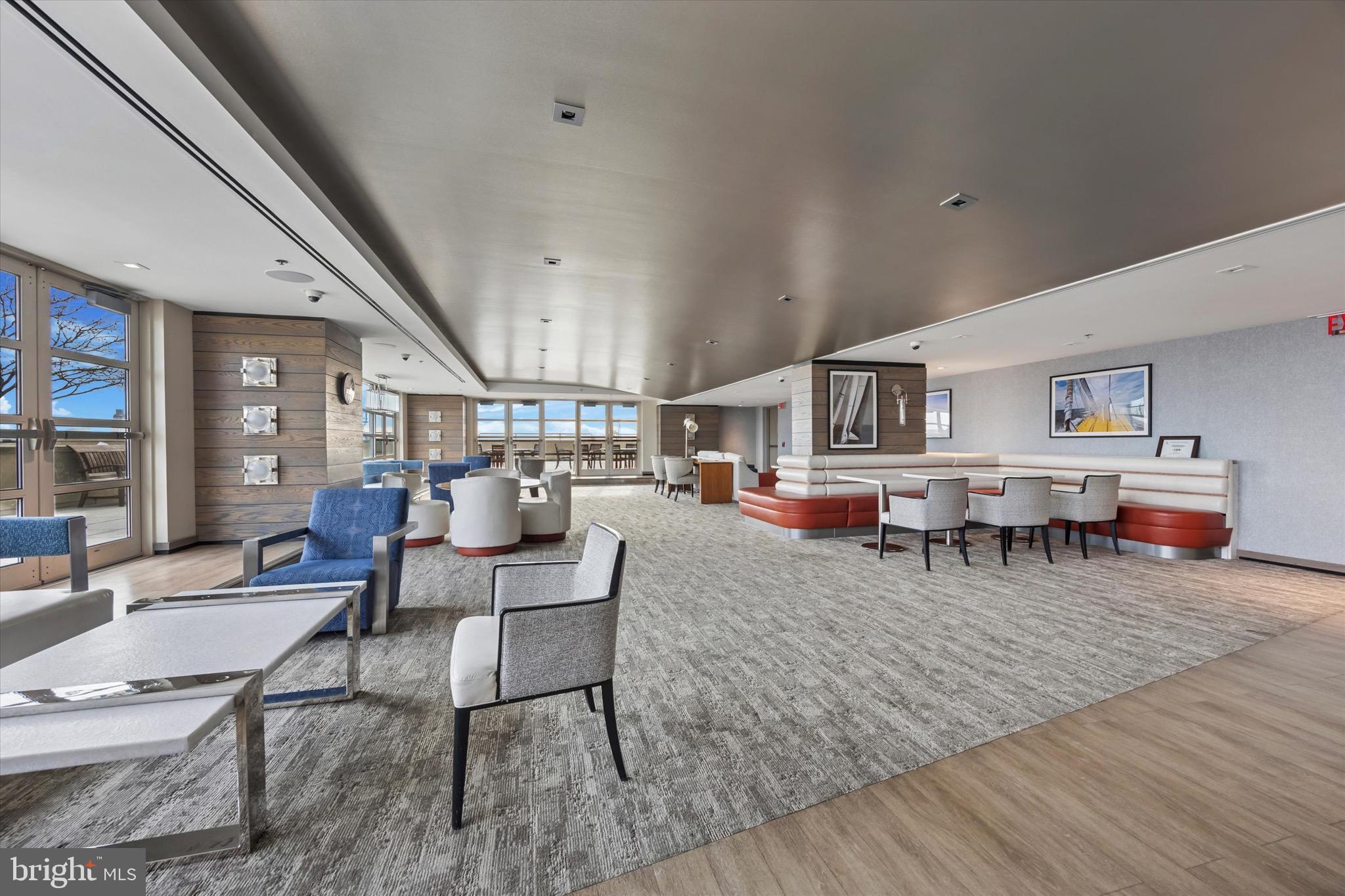 717 S COLUMBUS BOULEVARD 812