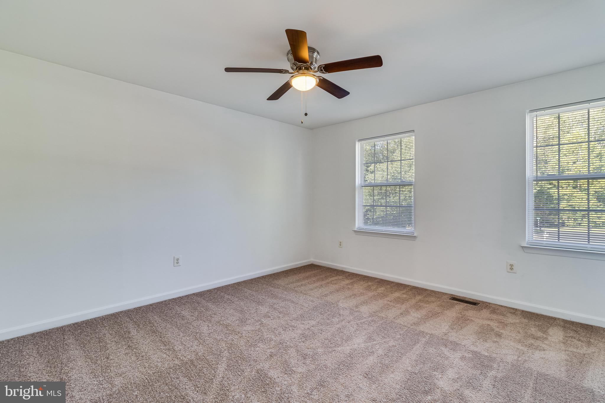 CARRIAGE CROSSING - Residential