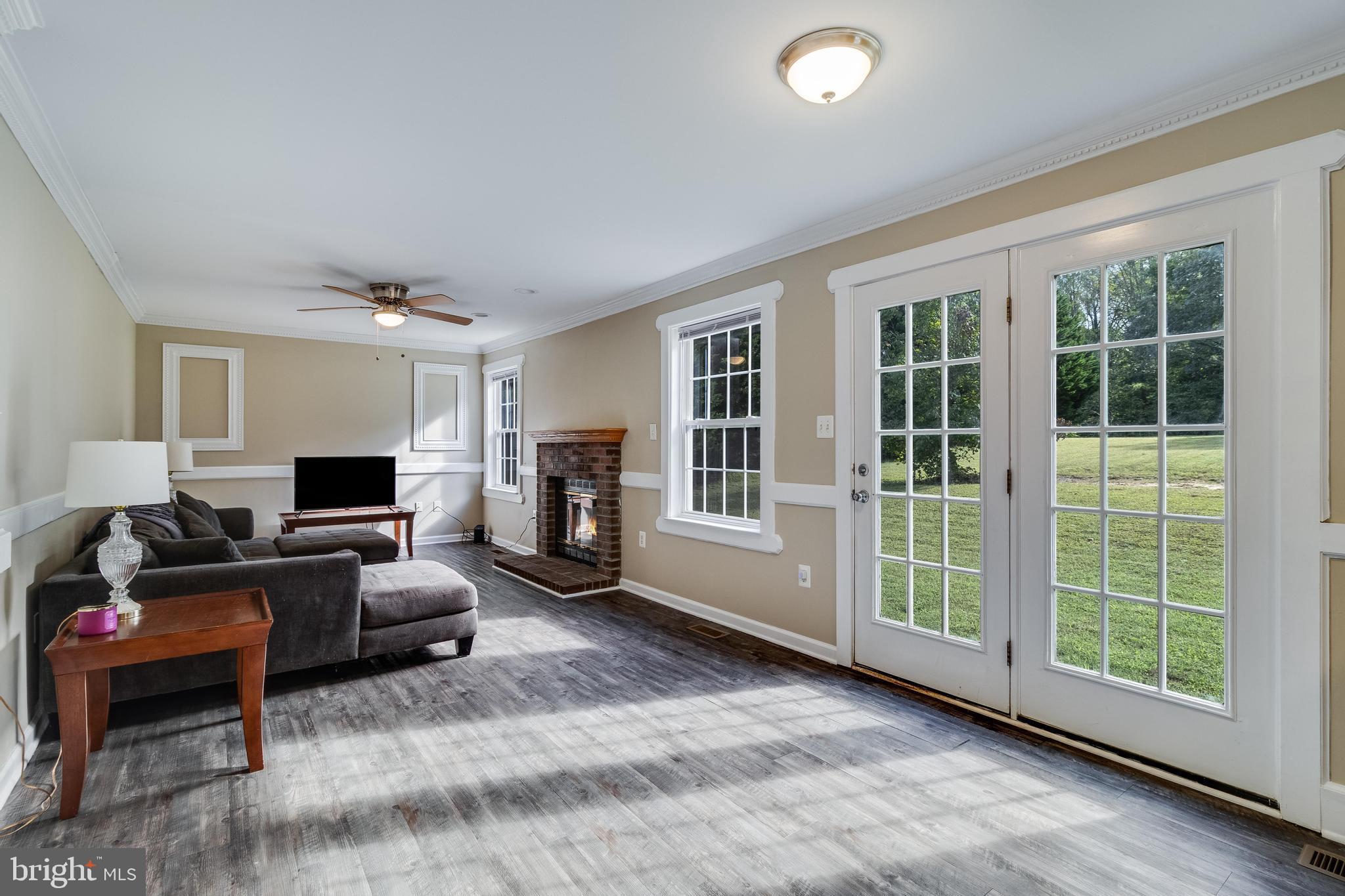 CARRIAGE CROSSING - Residential