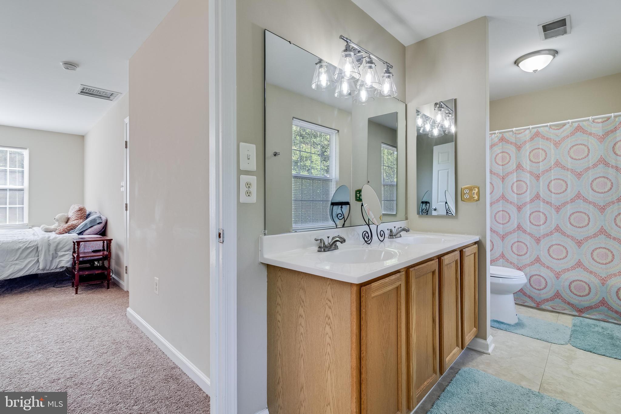 CARRIAGE CROSSING - Residential