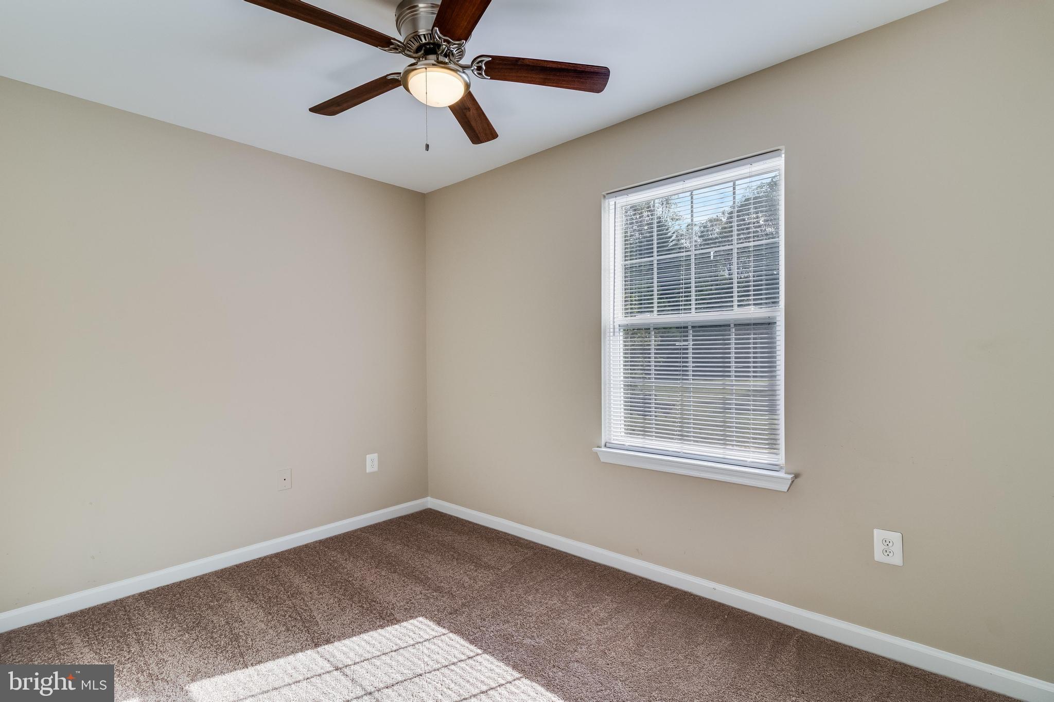 CARRIAGE CROSSING - Residential