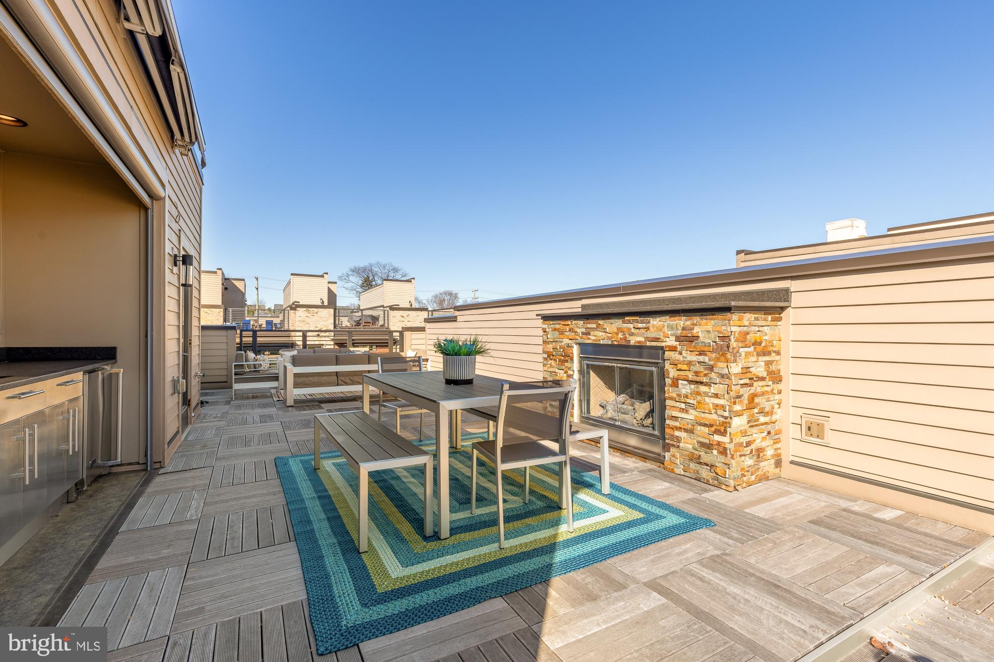 GROSVENOR HEIGHTS - Residential