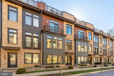 153 WINSOME CIRCLE BETHESDA MD 20814