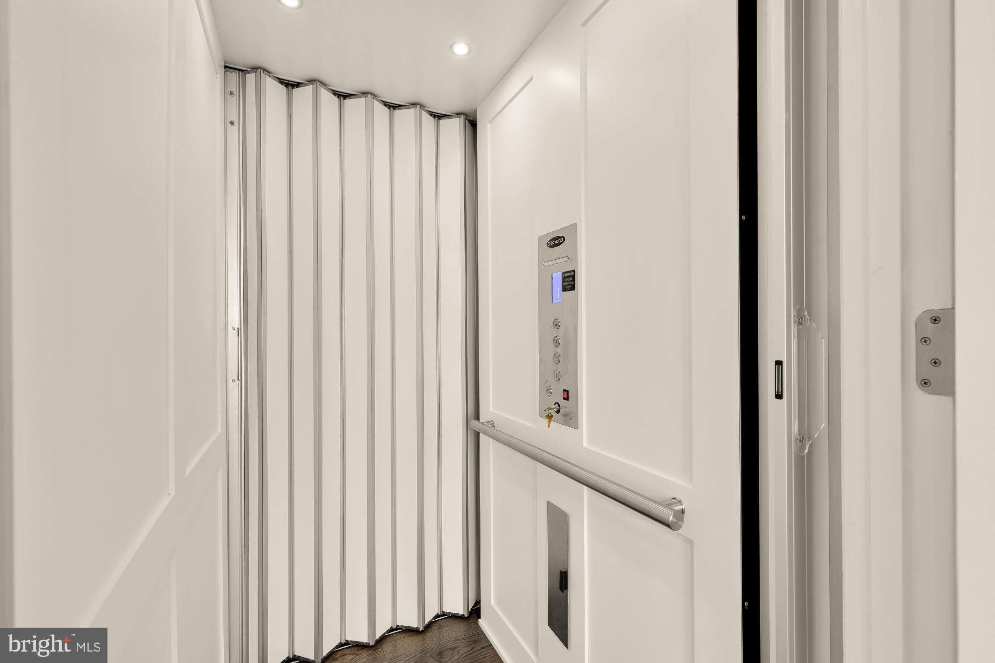 GROSVENOR HEIGHTS - Residential