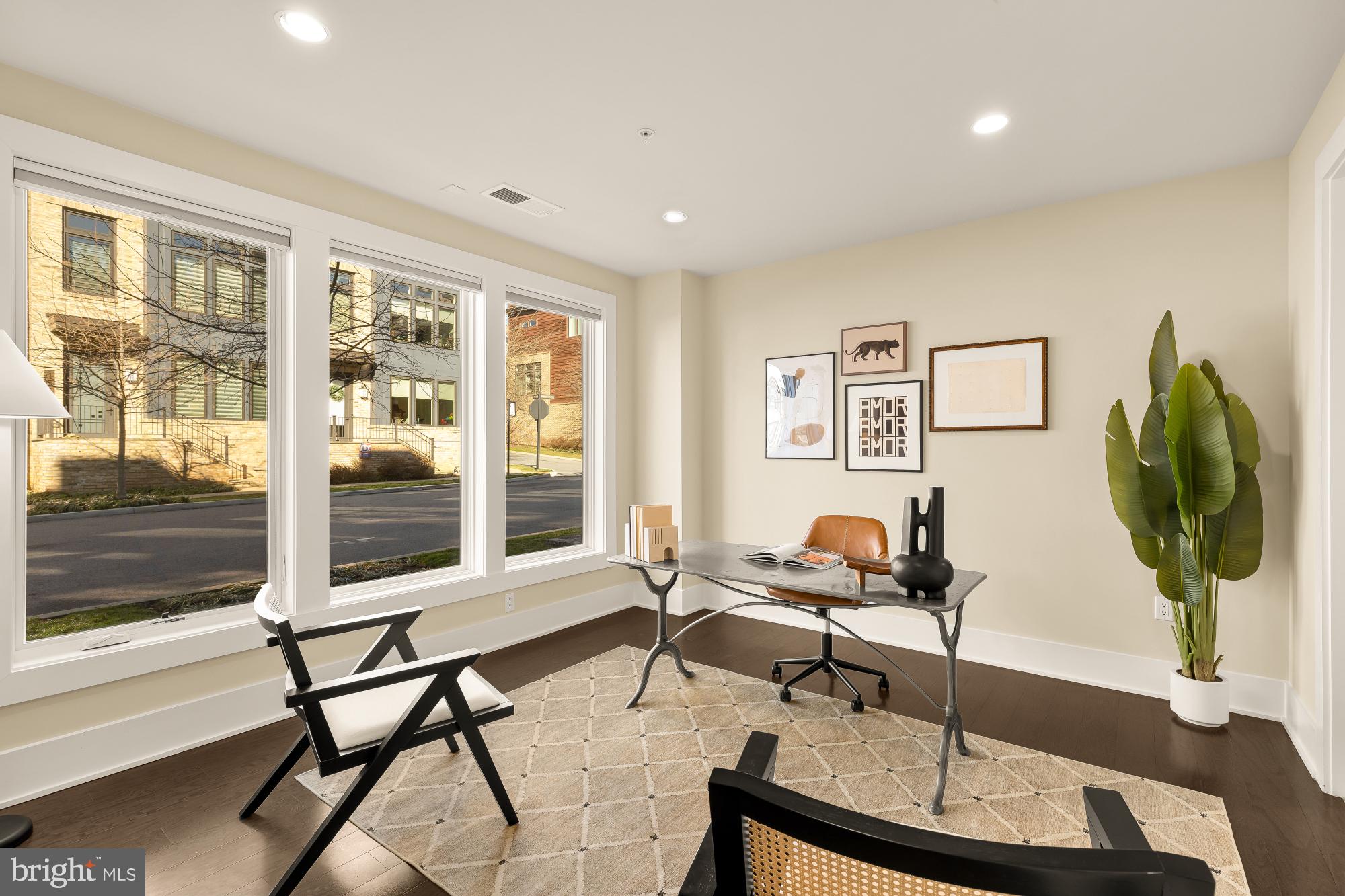 GROSVENOR HEIGHTS - Residential