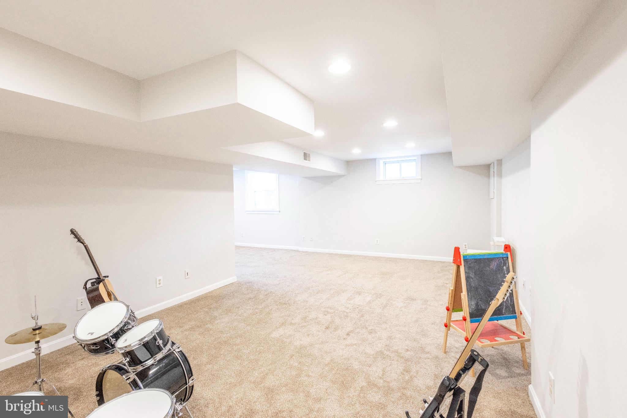 ROLLING ACRES - Residential