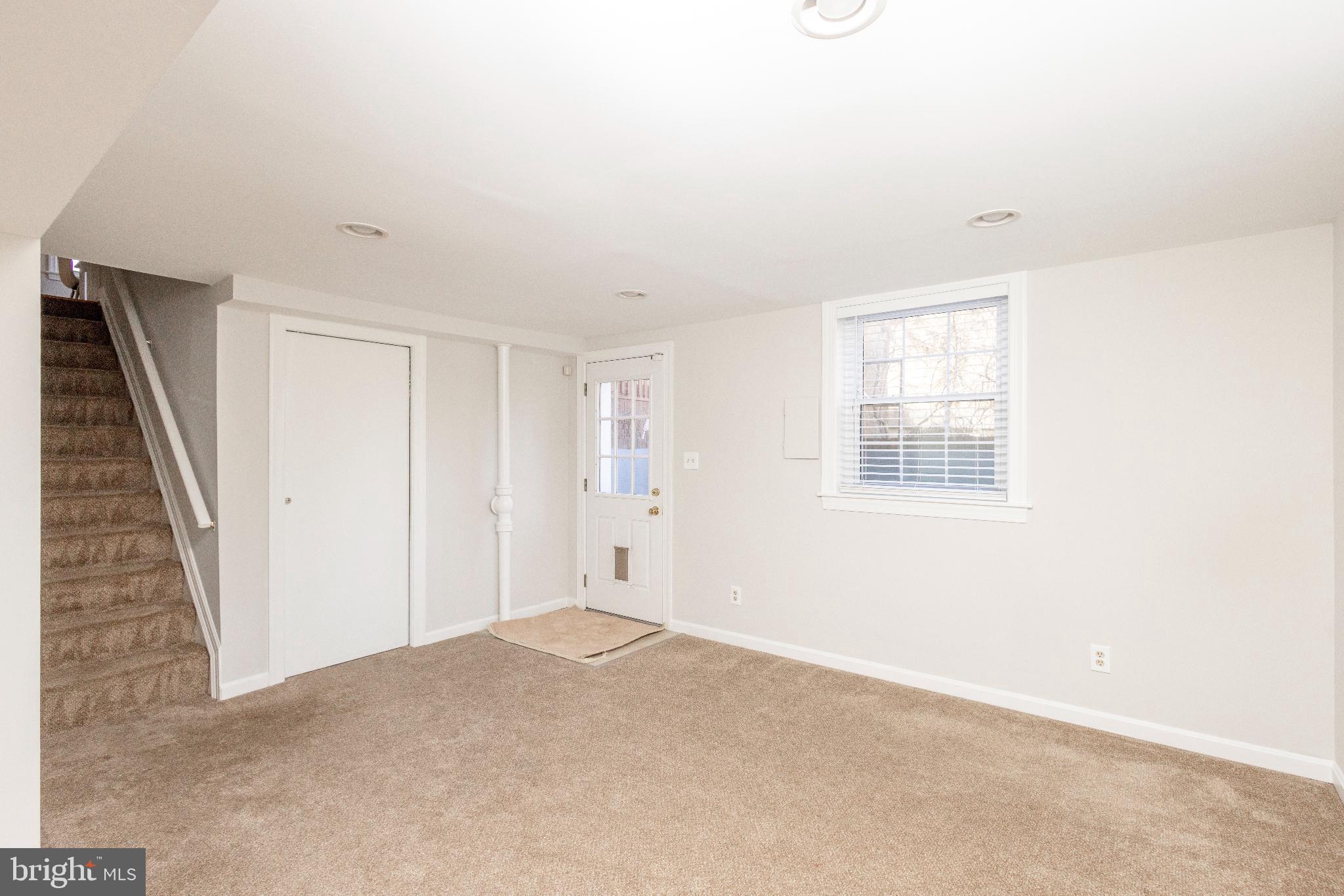 ROLLING ACRES - Residential