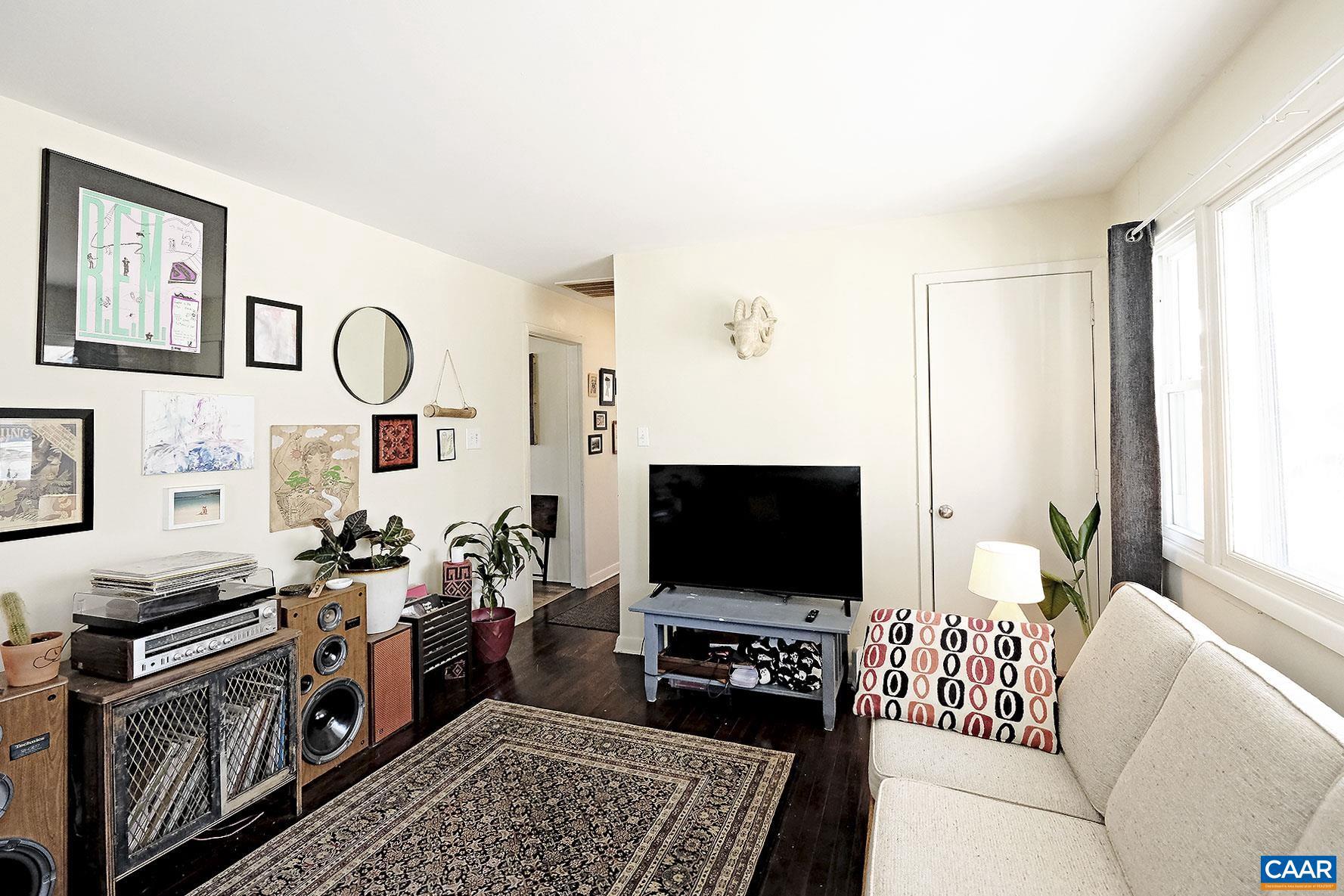 BELMONT - Residential