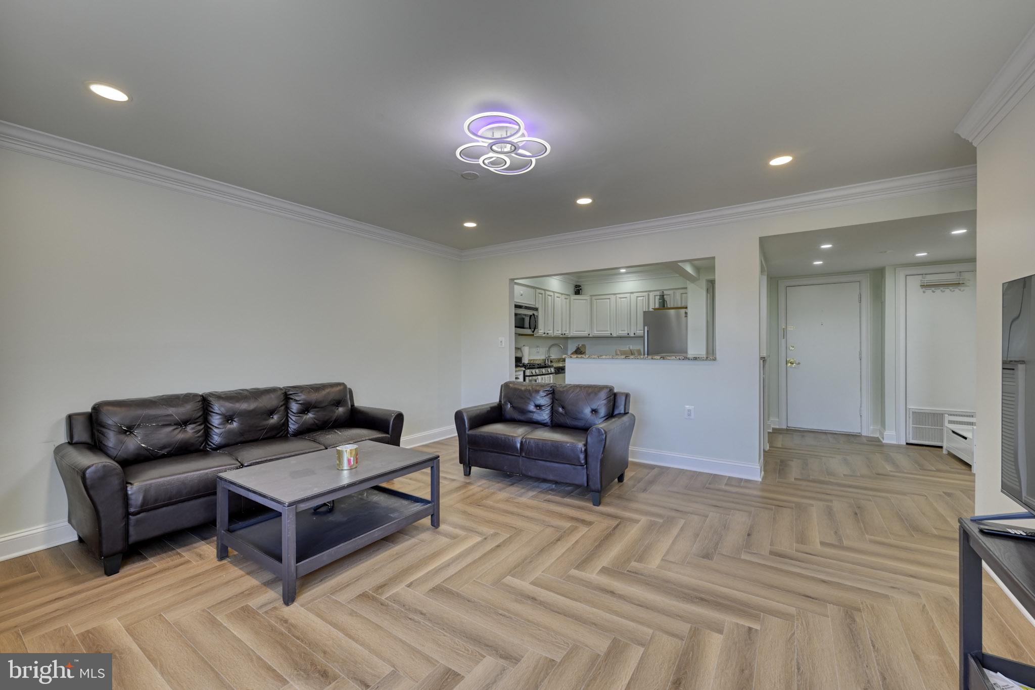 CROSS KEYS - Residential