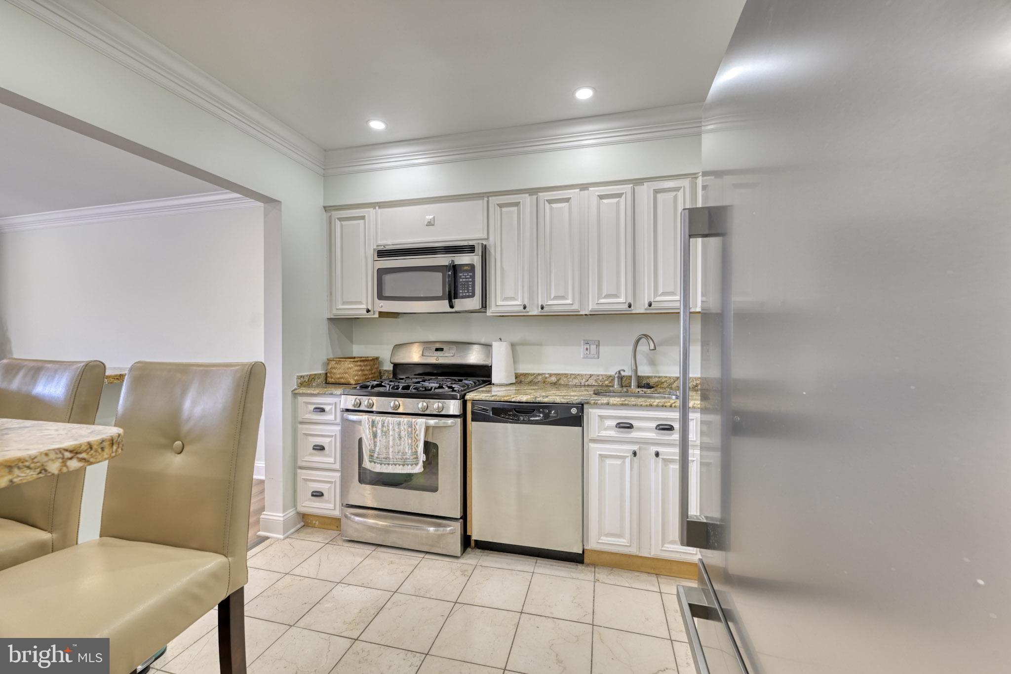 CROSS KEYS - Residential