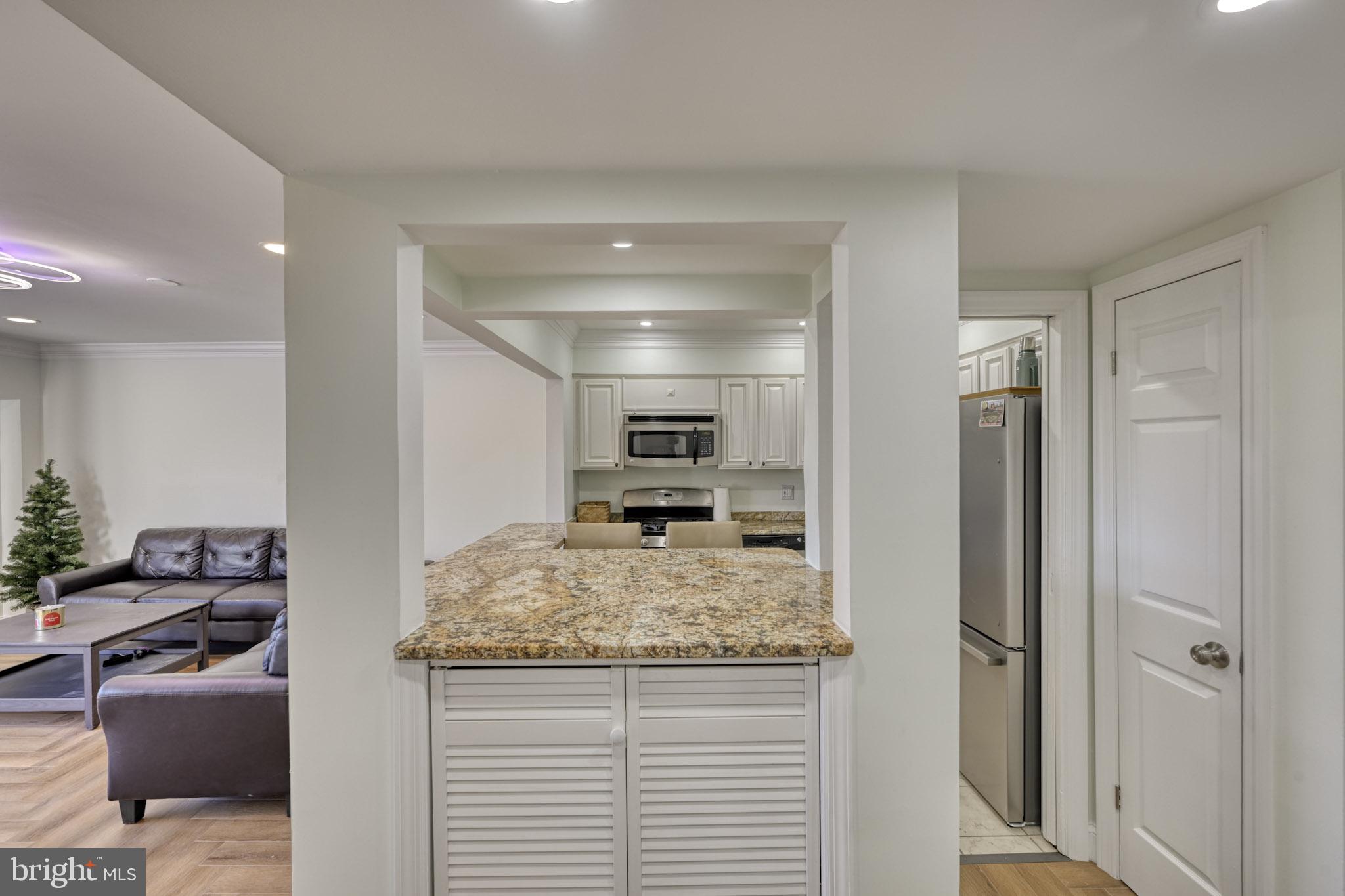CROSS KEYS - Residential