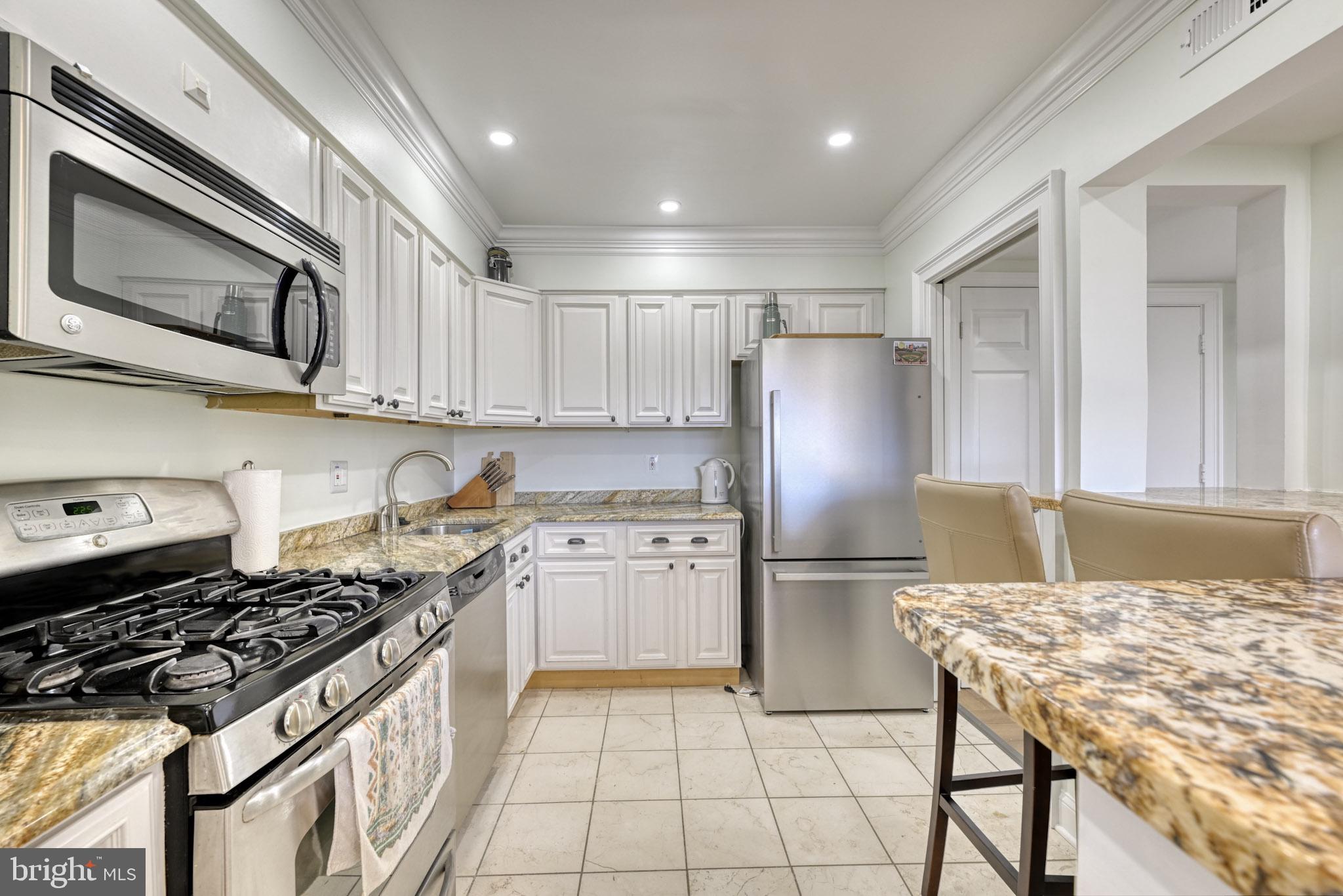 CROSS KEYS - Residential