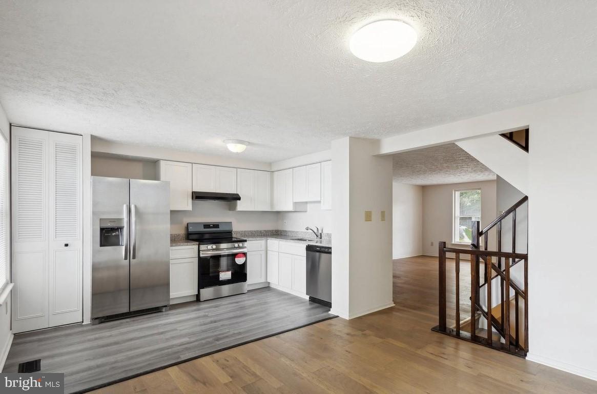 MONTCLAIR - Residential Lease