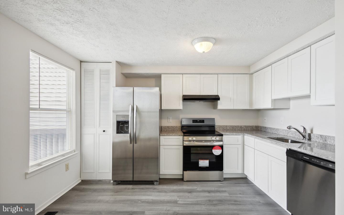 MONTCLAIR - Residential Lease