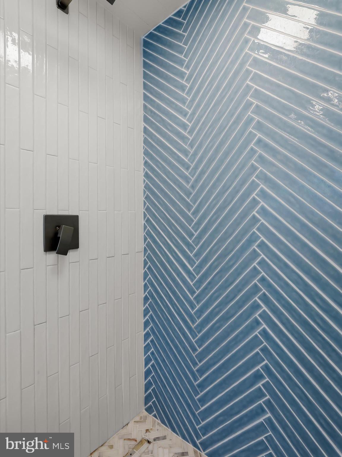 WILLOUGHBY BEACH - Residential