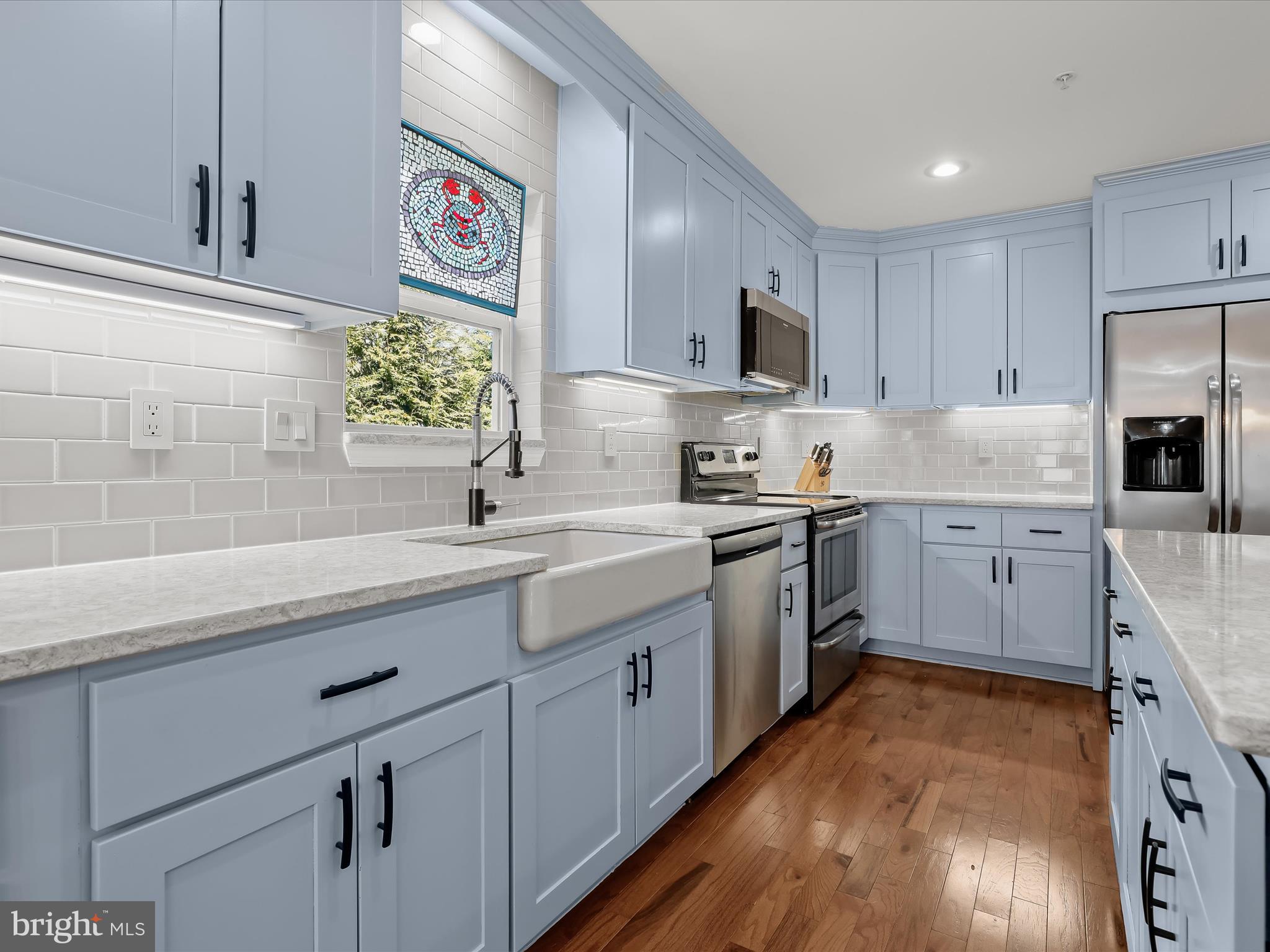 WILLOUGHBY BEACH - Residential