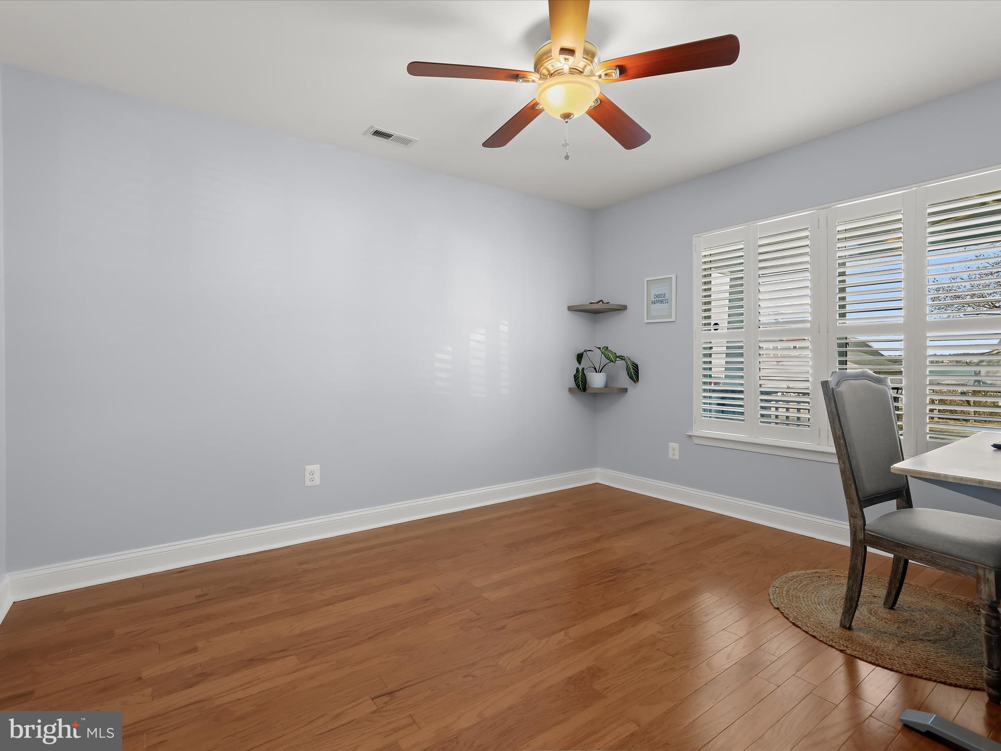 WILLOUGHBY BEACH - Residential